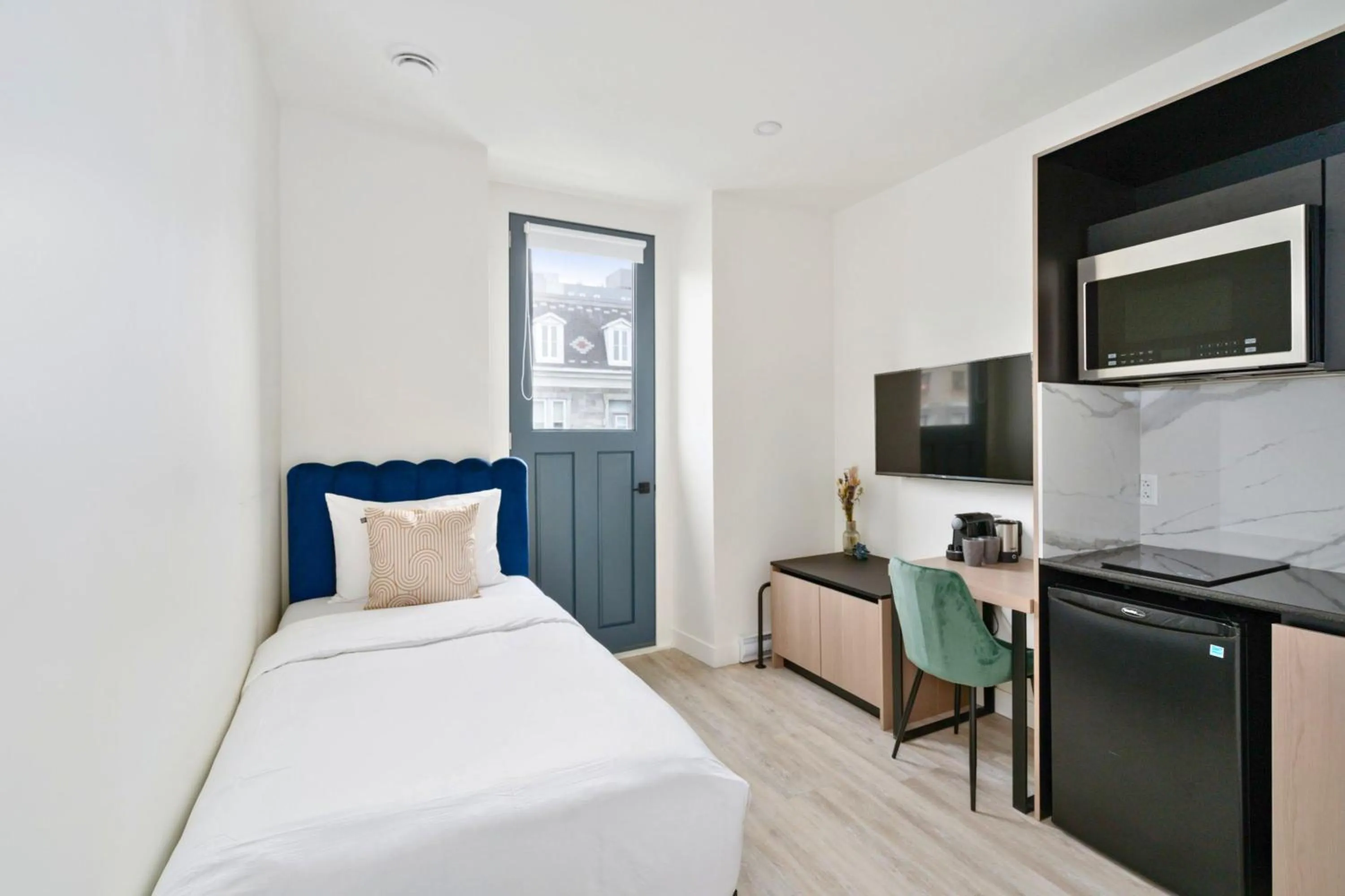 Bed in Clouds Lofts - Quartier Latin