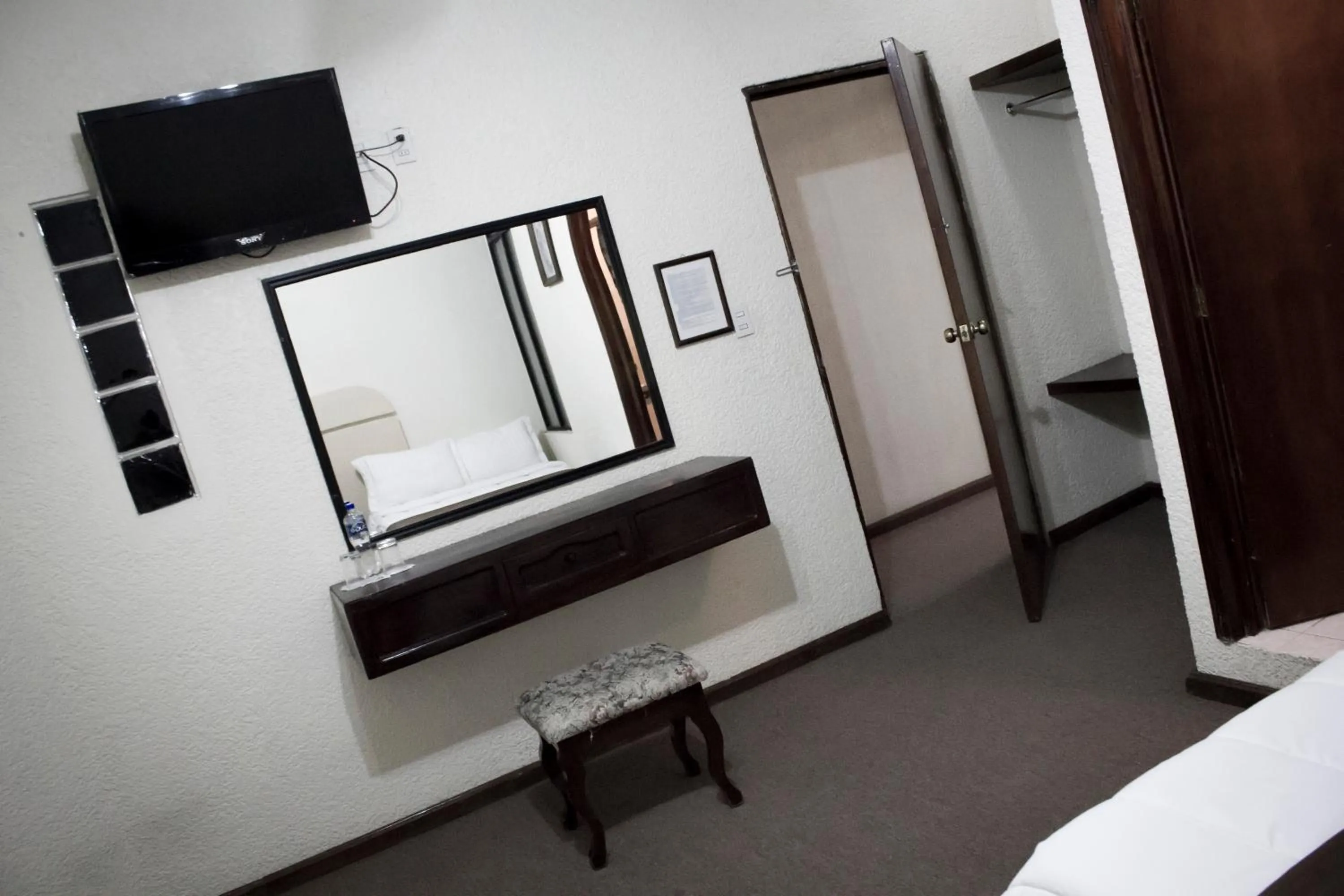 TV/Entertainment Center in HOTEL ROMO