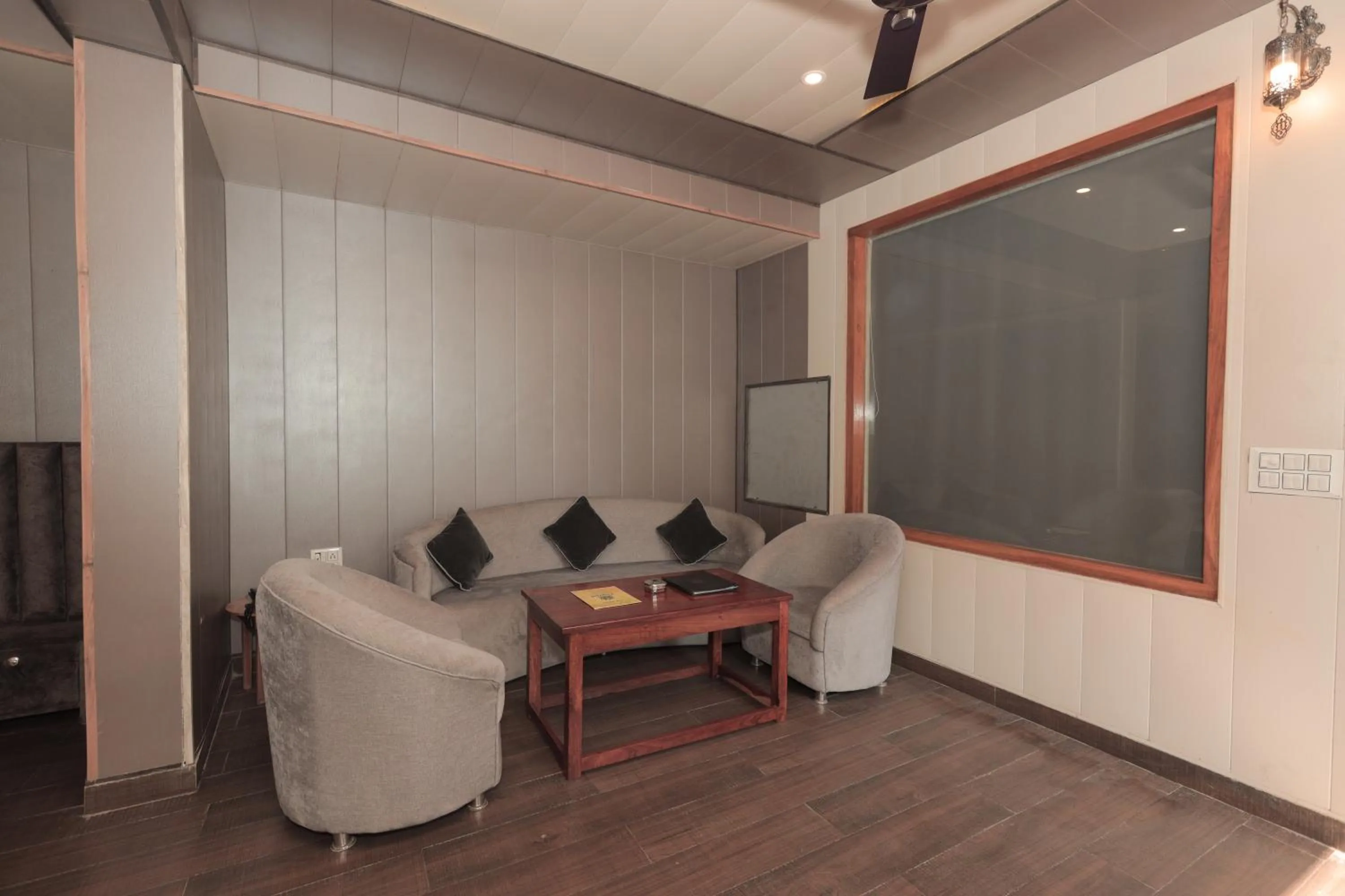 Seating area in Yogved Hospitality & Resort