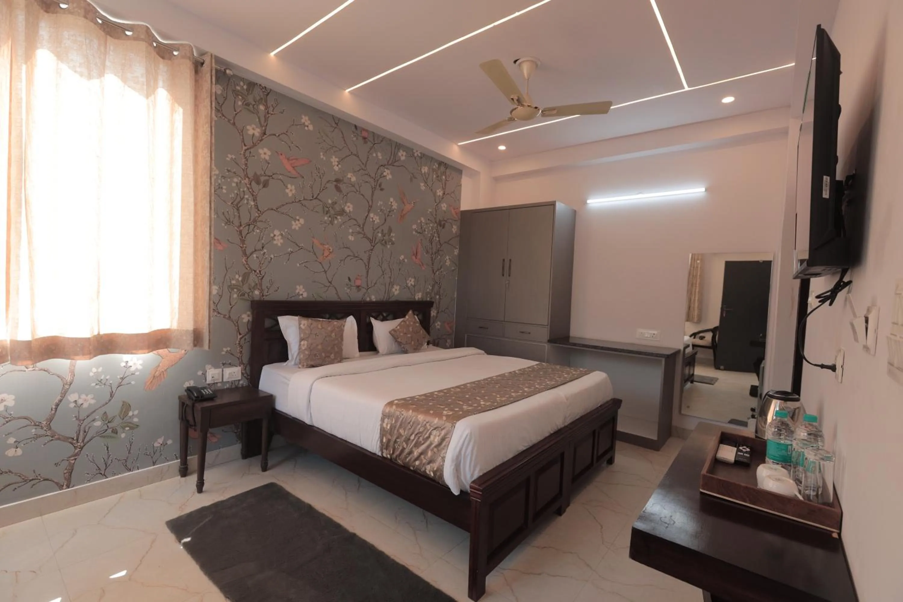 TV and multimedia, Bed in Yogved Hospitality & Resort