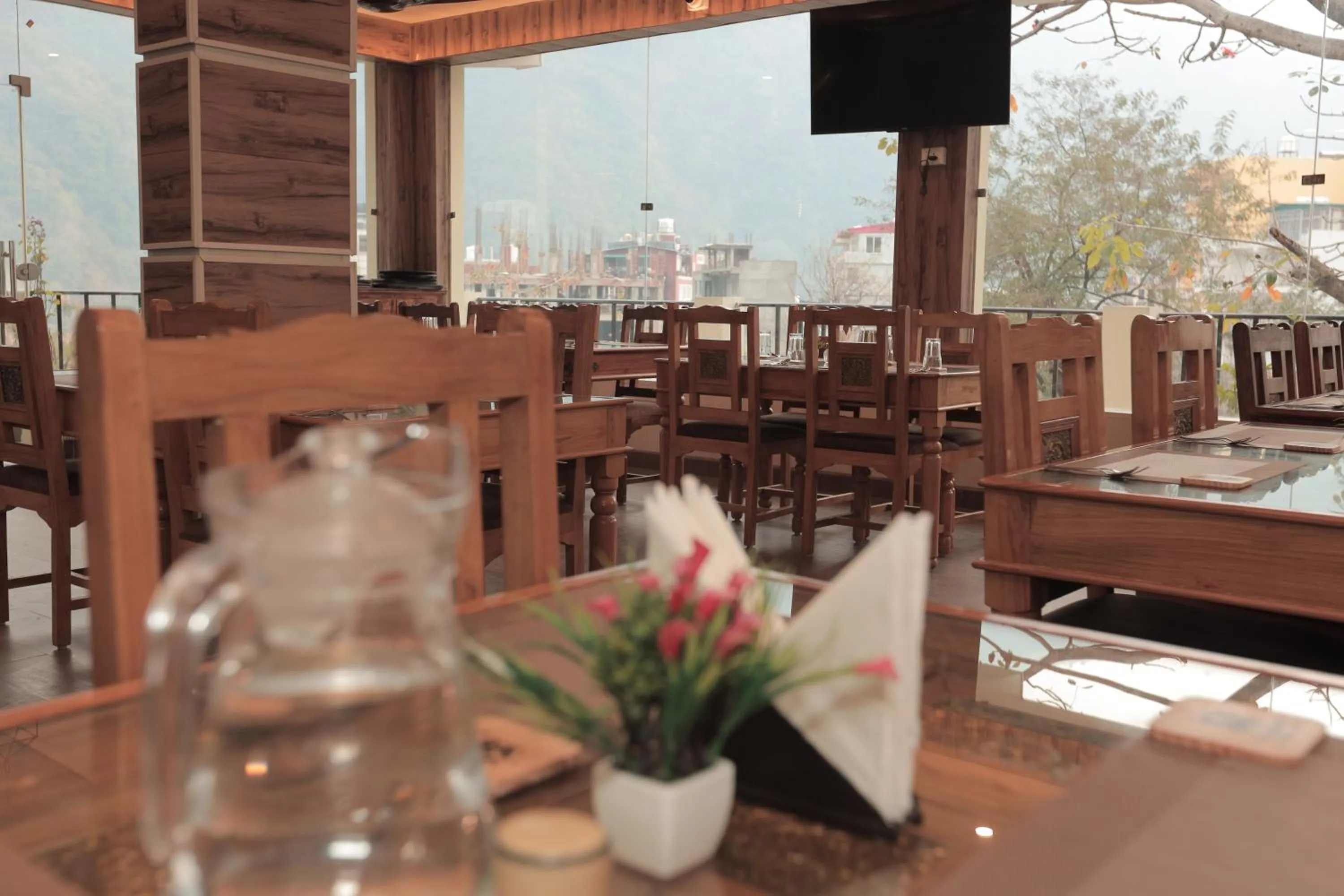 Restaurant/places to eat in Yogved Hospitality & Resort