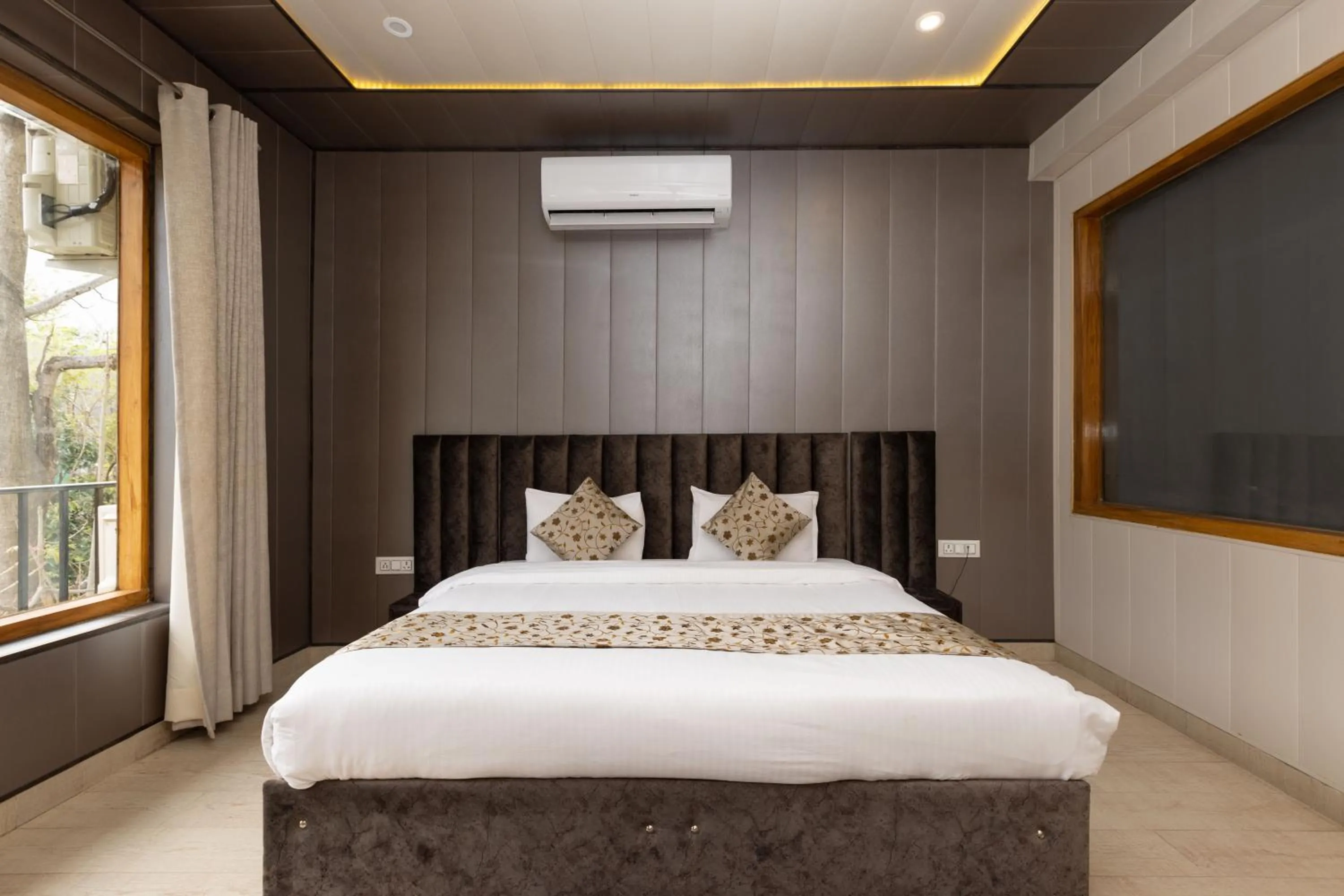 Bed in Yogved Hospitality & Resort