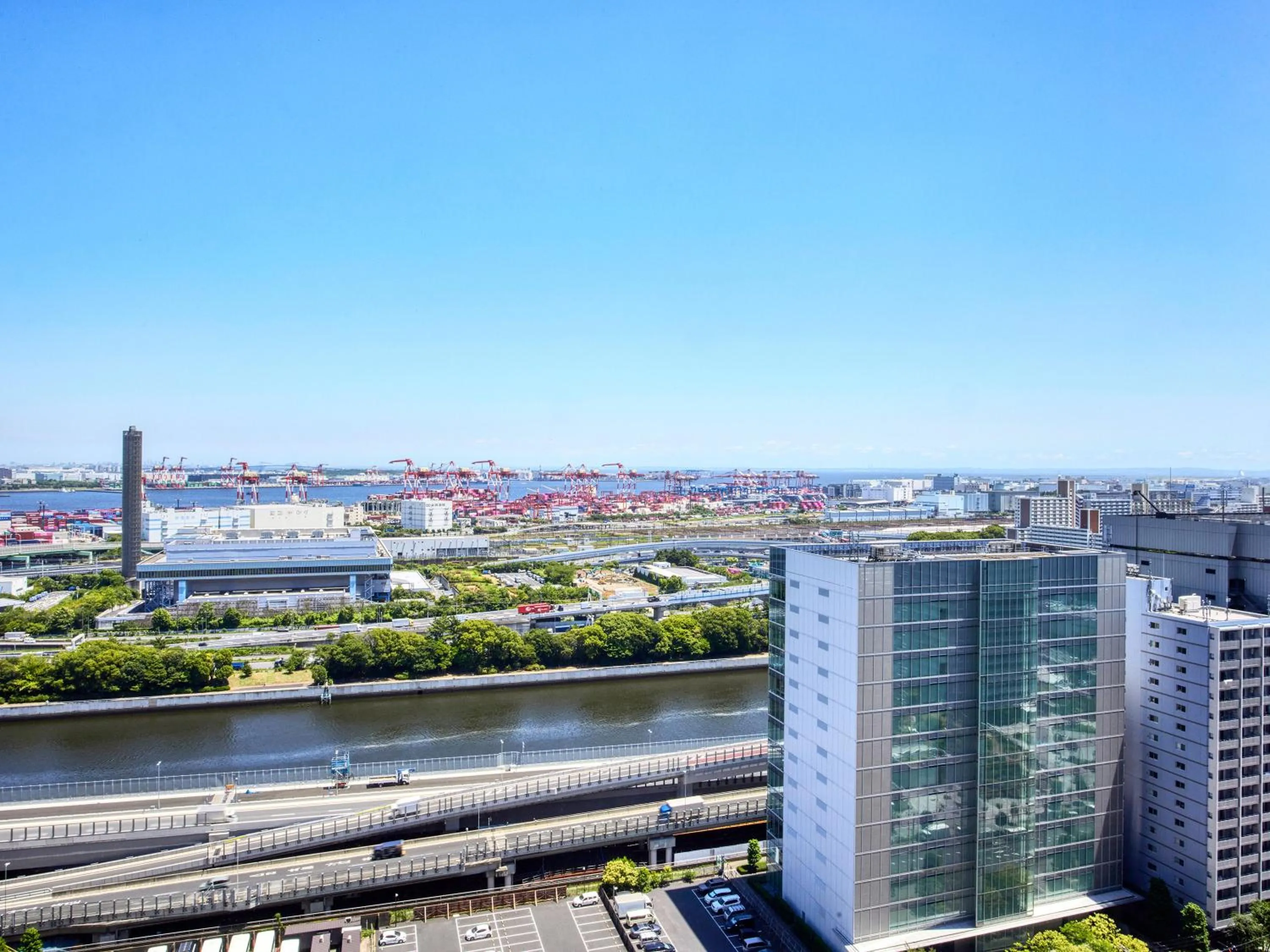 Lobby or reception in LOISIR HOTEL SHINAGAWA SEASIDE