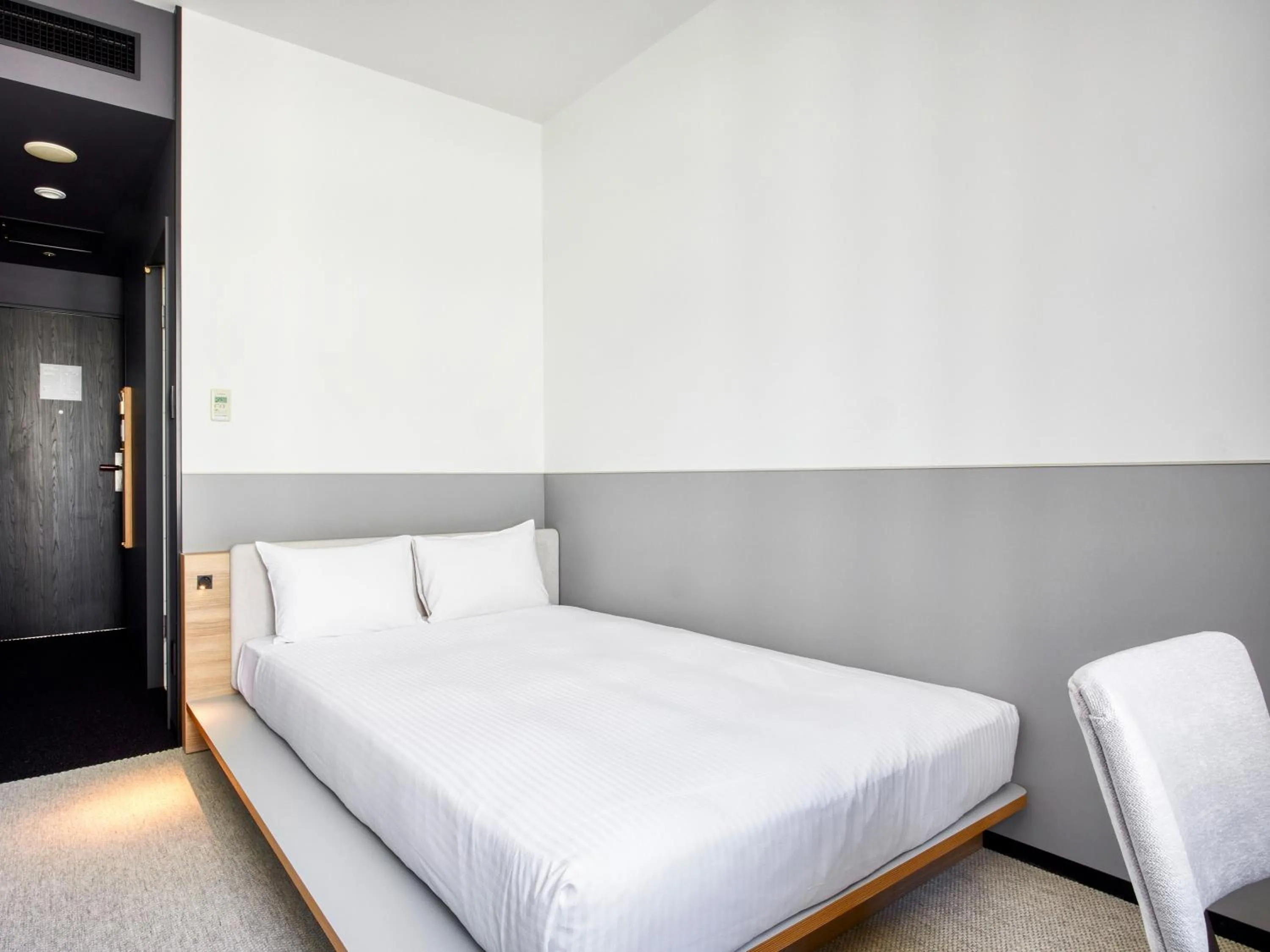 Photo of the whole room, Bed in LOISIR HOTEL SHINAGAWA SEASIDE