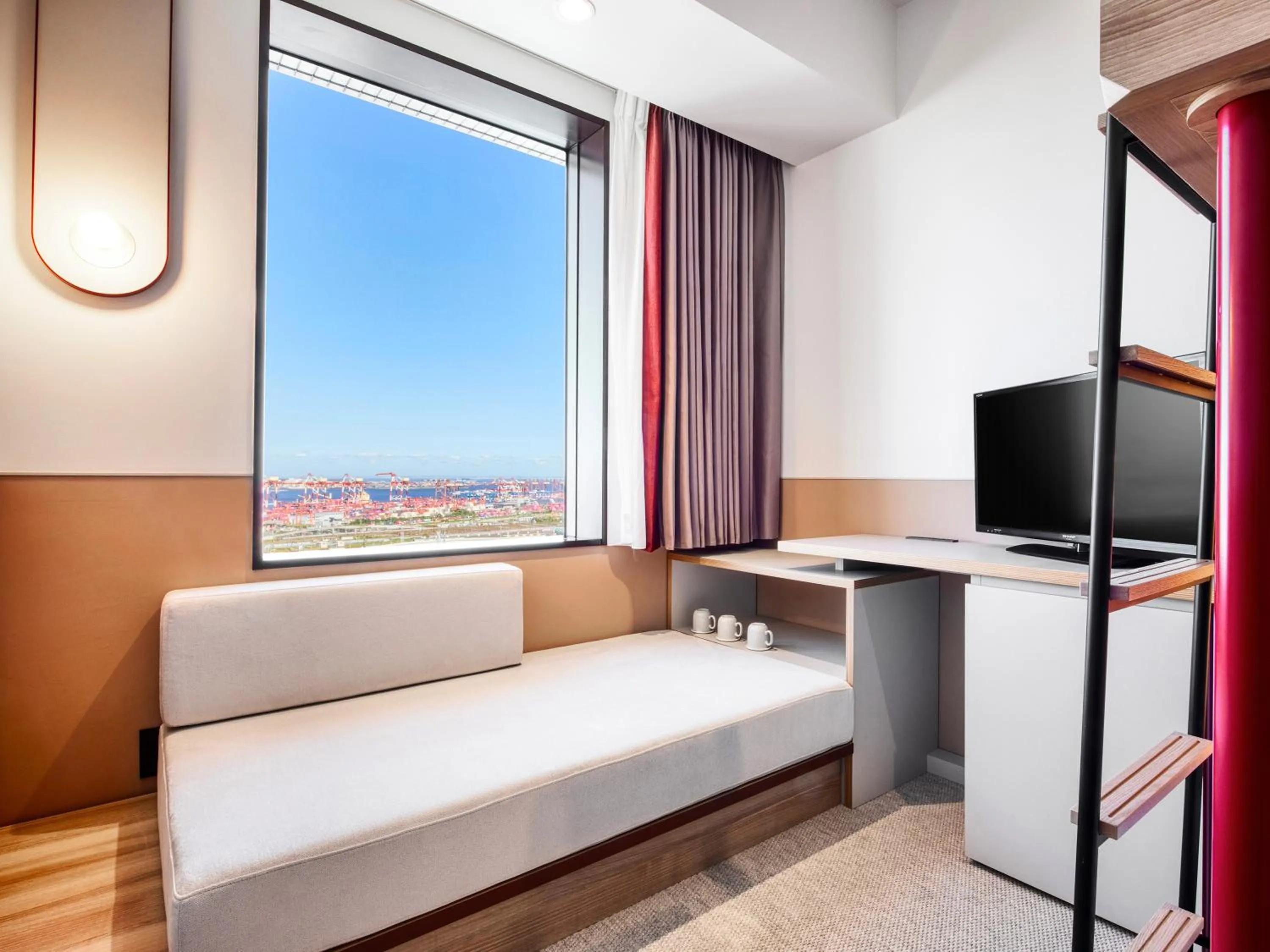 Photo of the whole room, Bed in LOISIR HOTEL SHINAGAWA SEASIDE