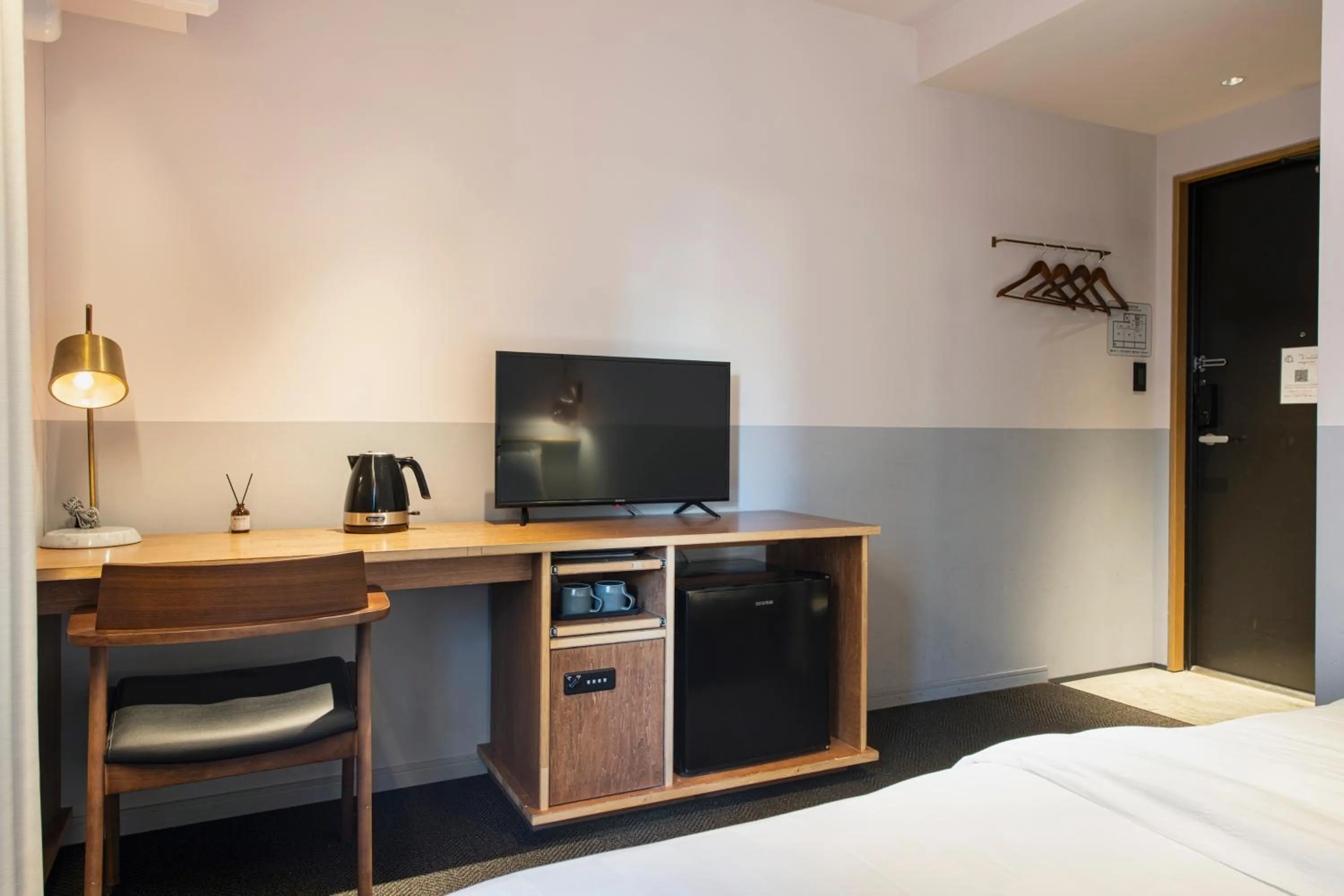 Photo of the whole room in Hotel Asakusa KANNONURA