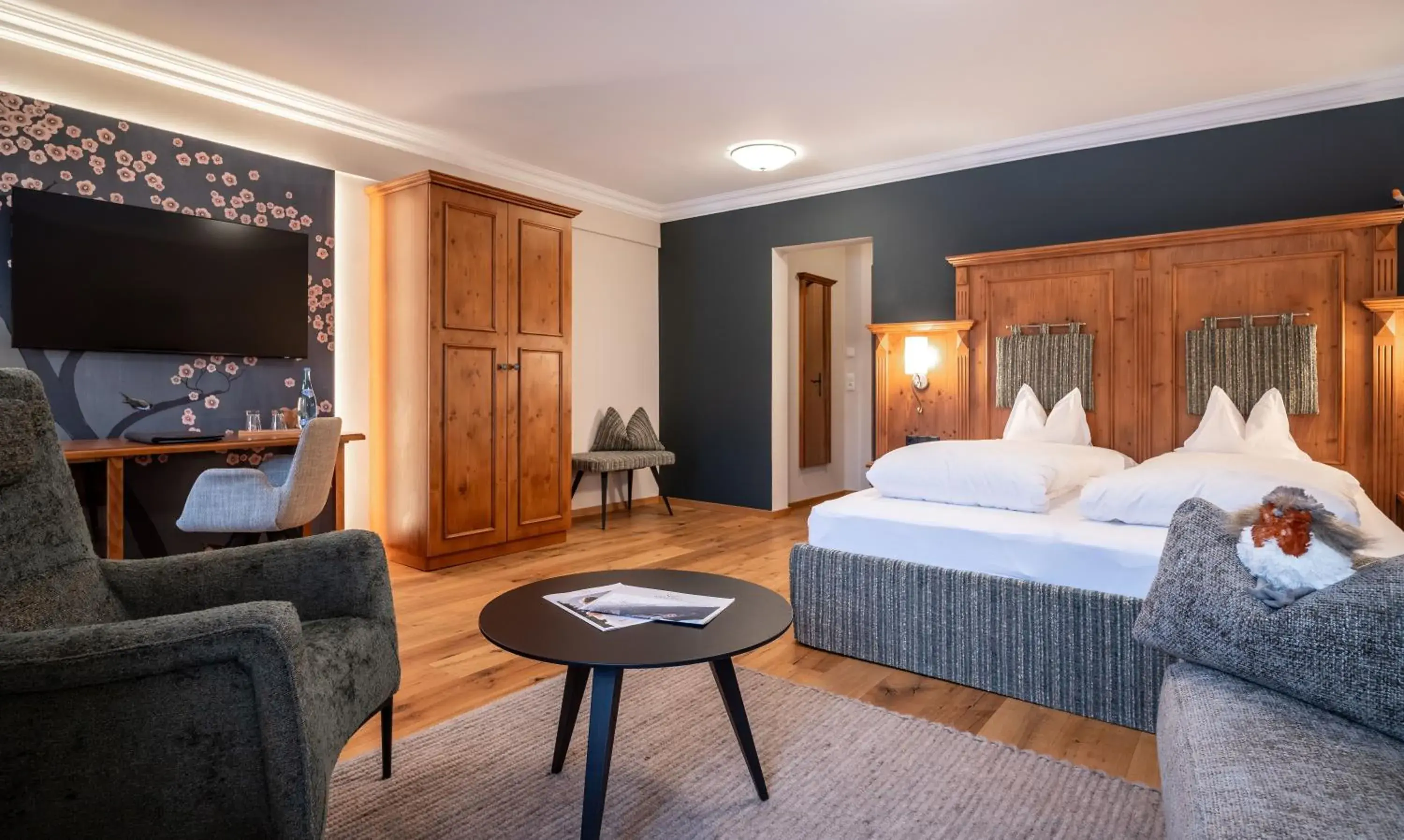 Deluxe Double Room with Bath in Hotel der Wiesenhof Deluxe Double Room with Bath in Hotel der Wiesenhof