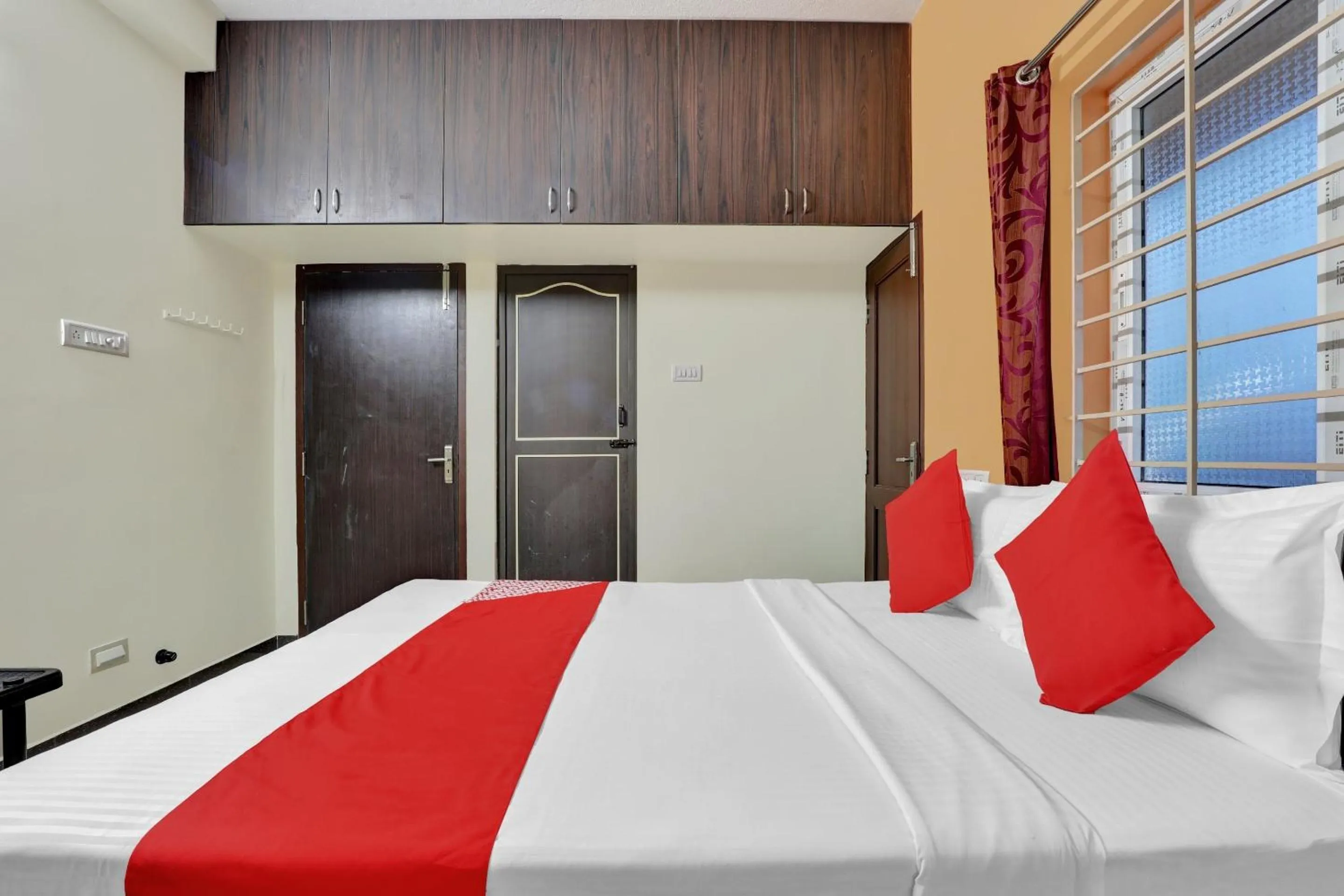 Bedroom, Bed in Hotel O Elegant Residency