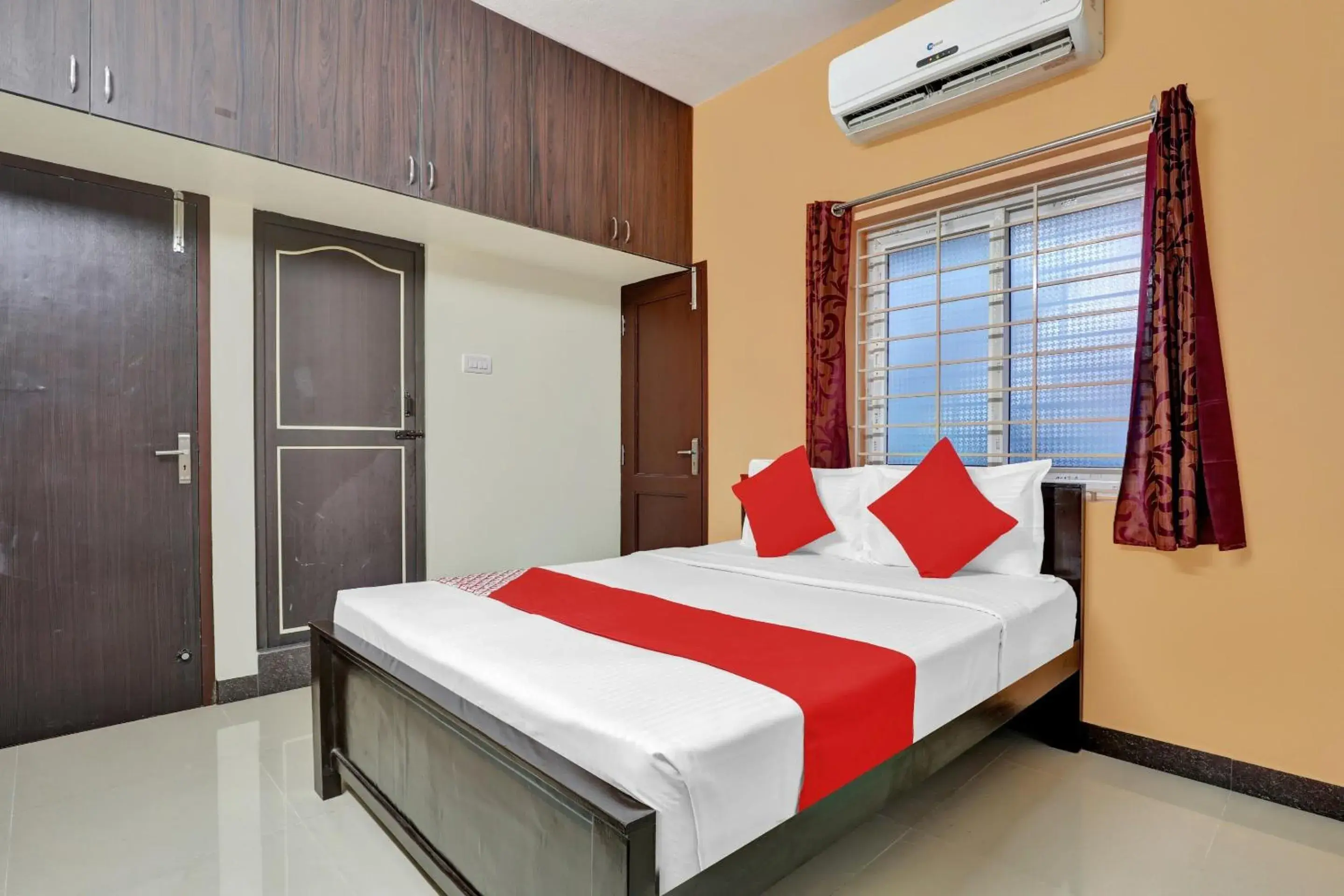 Standard Double Room - single occupancy in Hotel O Elegant Residency Standard Double Room - single occupancy in Hotel O Elegant Residency