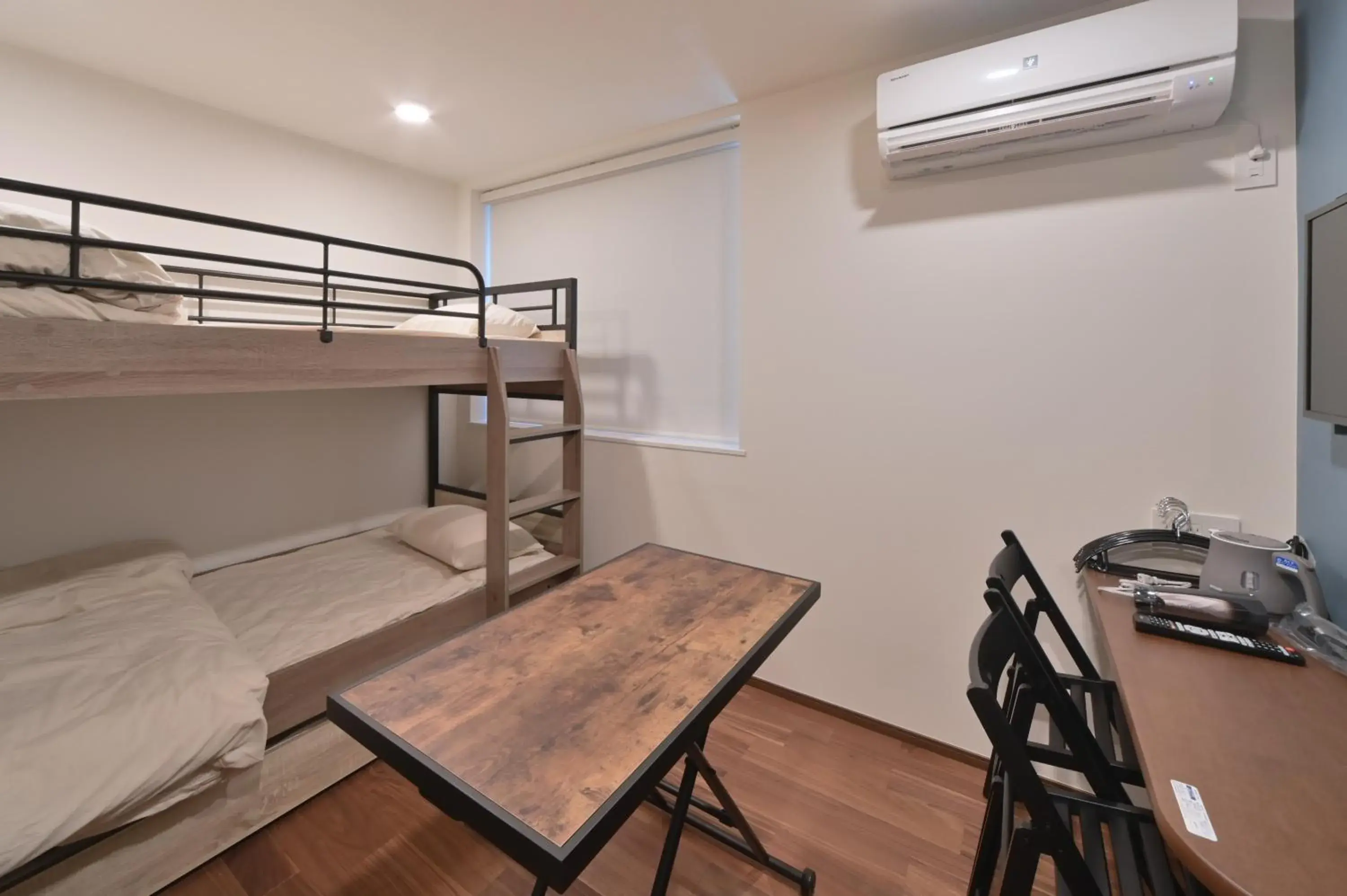 Triple Room in Stylewood Nishi-Shinjuku by Tranova Triple Room in Stylewood Nishi-Shinjuku by Tranova