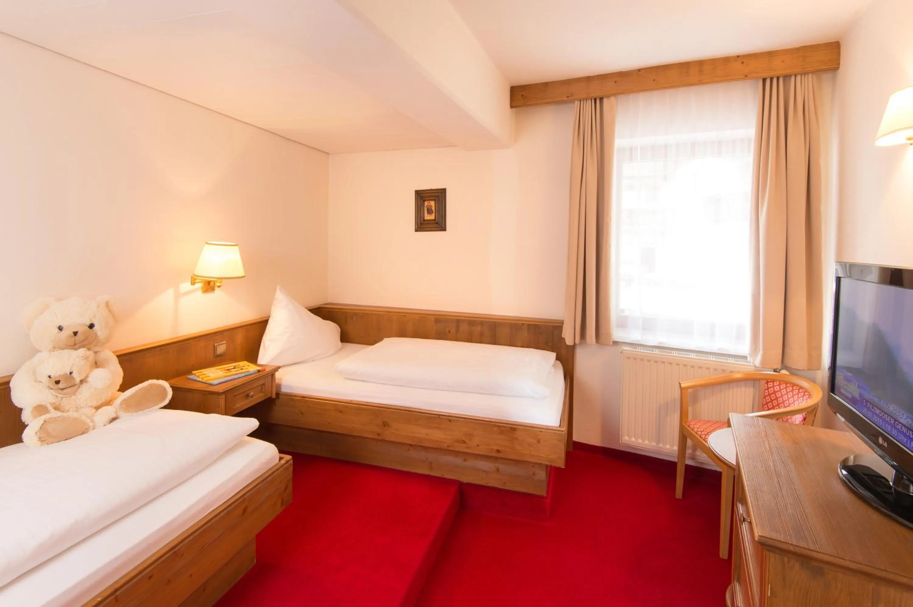 Photo of the whole room, Bed in Hotel Dachstein