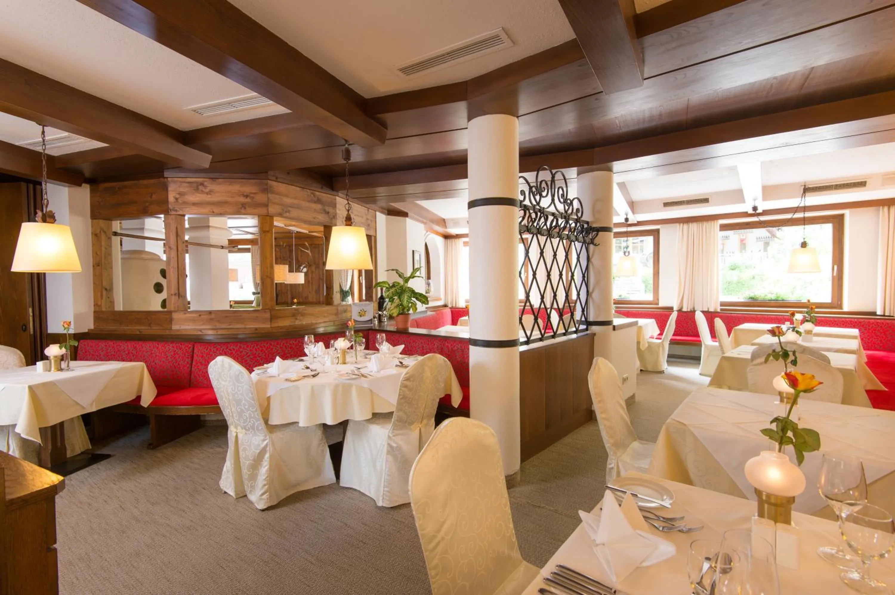 Restaurant/places to eat in Hotel Dachstein