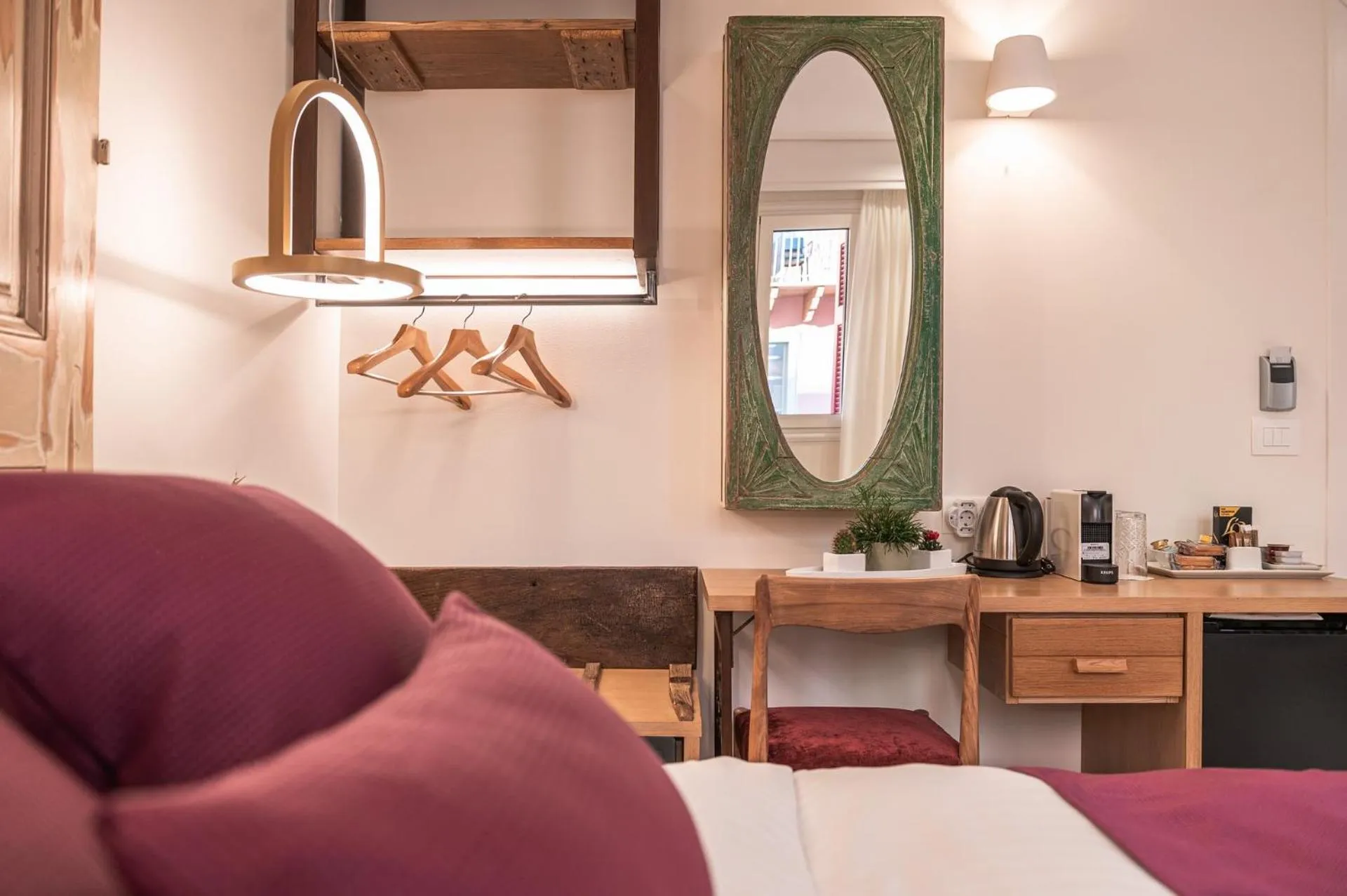 Coffee/tea facilities, Bed in Silo Luxury Rooms