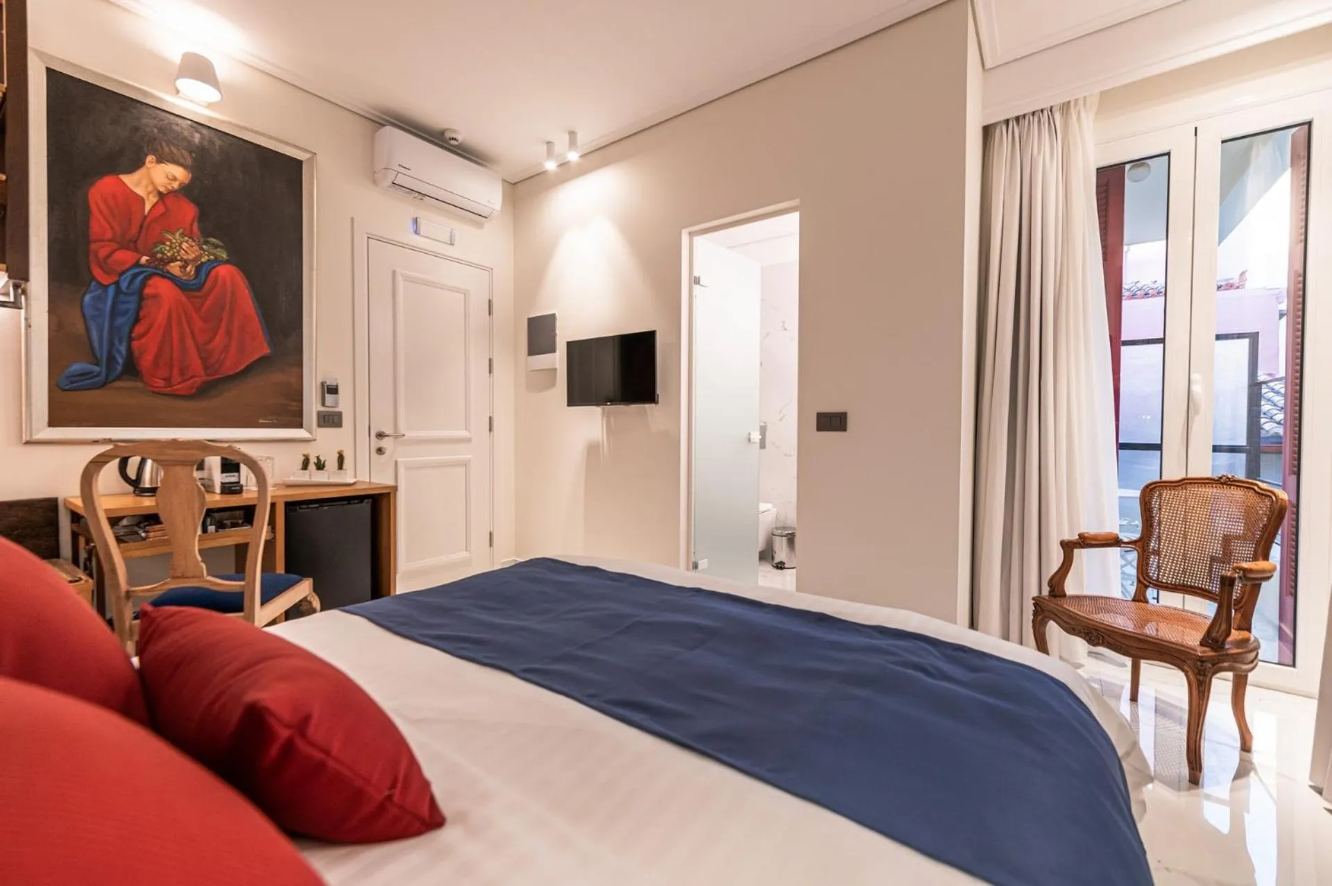 Decorative detail, Bed in Silo Luxury Rooms