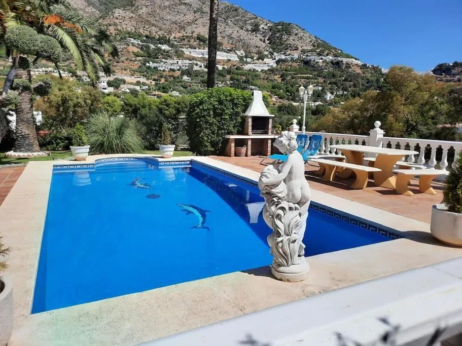 Swimming pool in Villa Puerto de la Luz