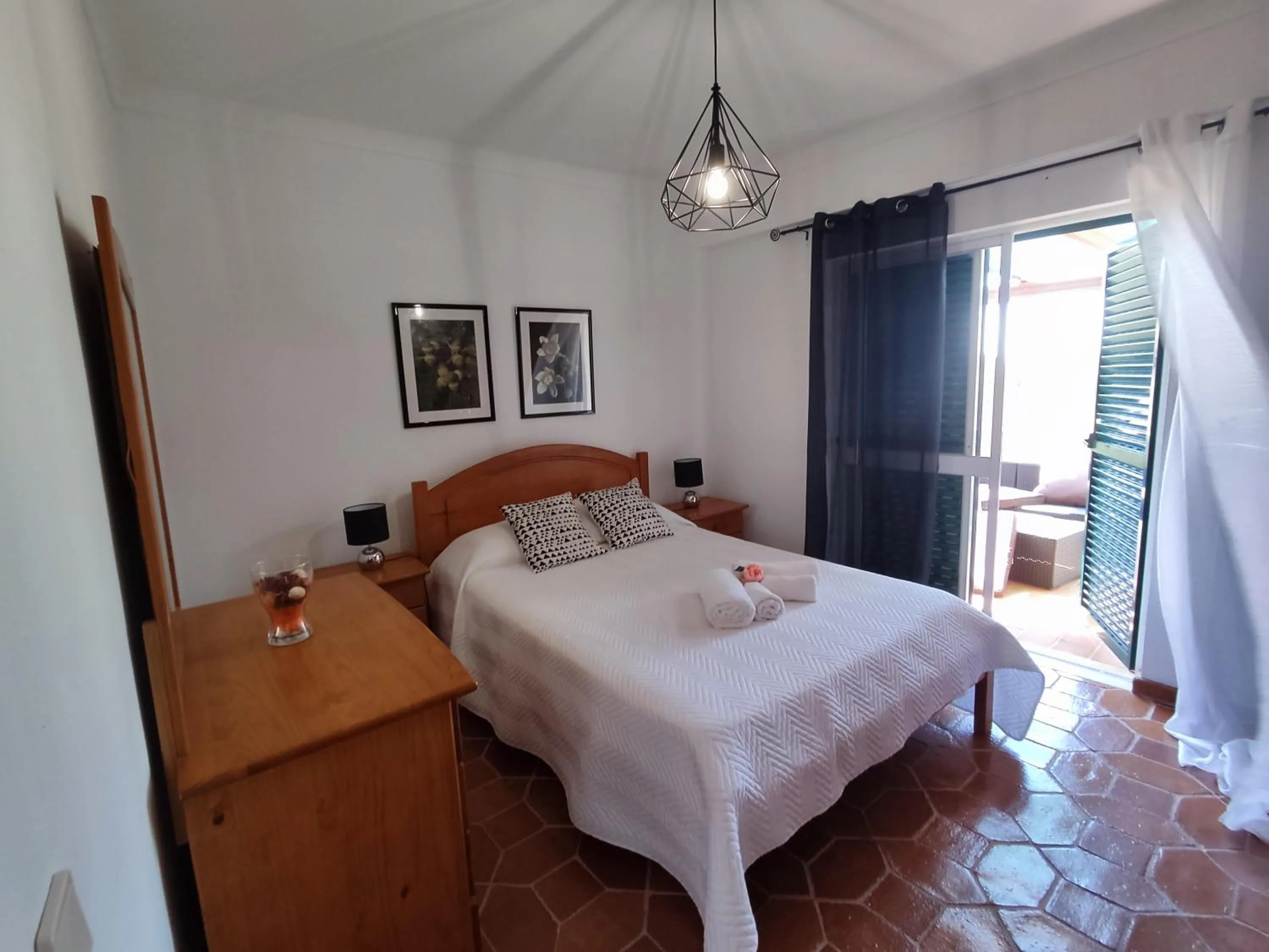 Bedroom, Bed in 51 VilaMar - Casas & Papeis