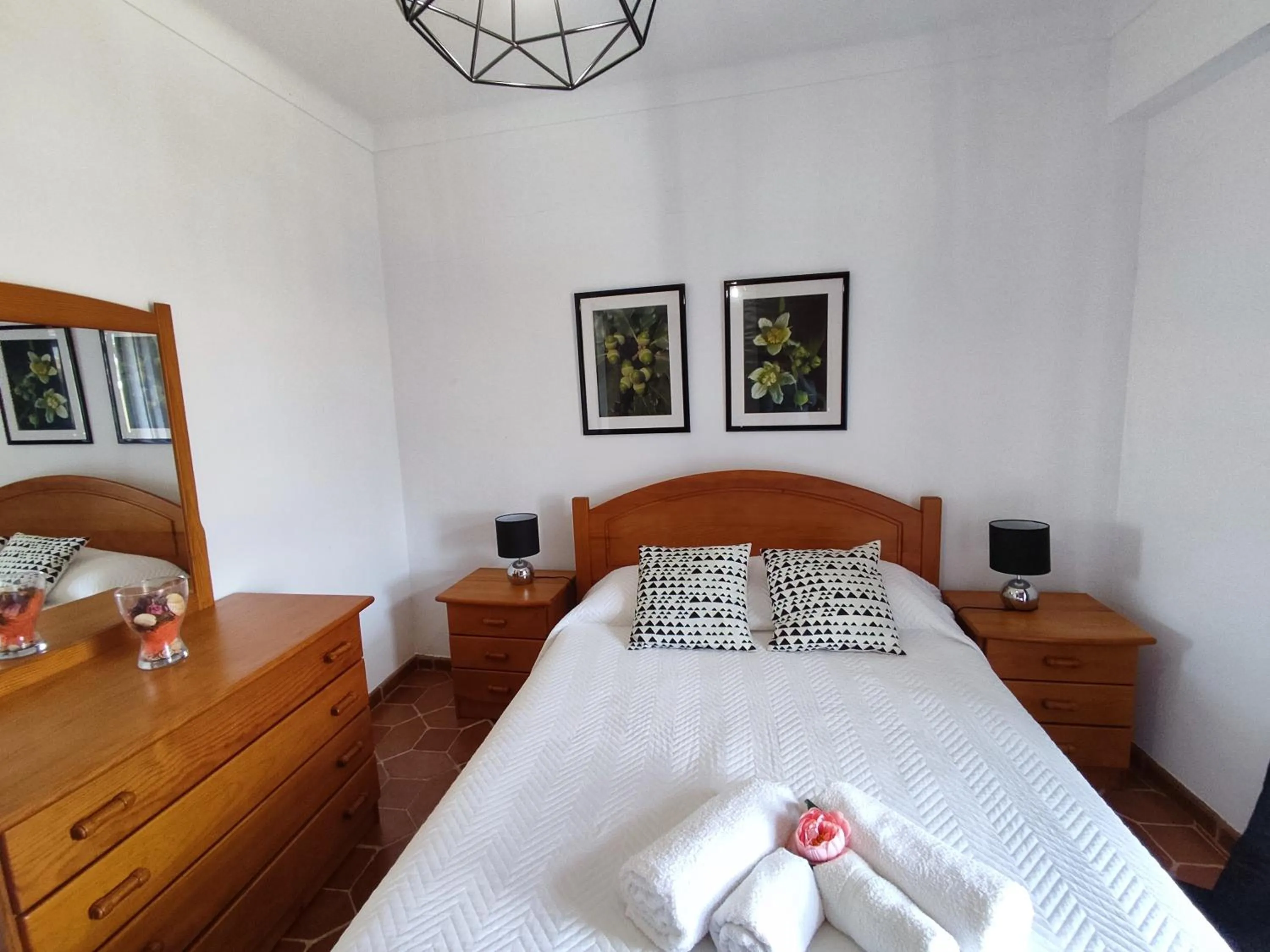 Bedroom, Bed in 51 VilaMar - Casas & Papeis