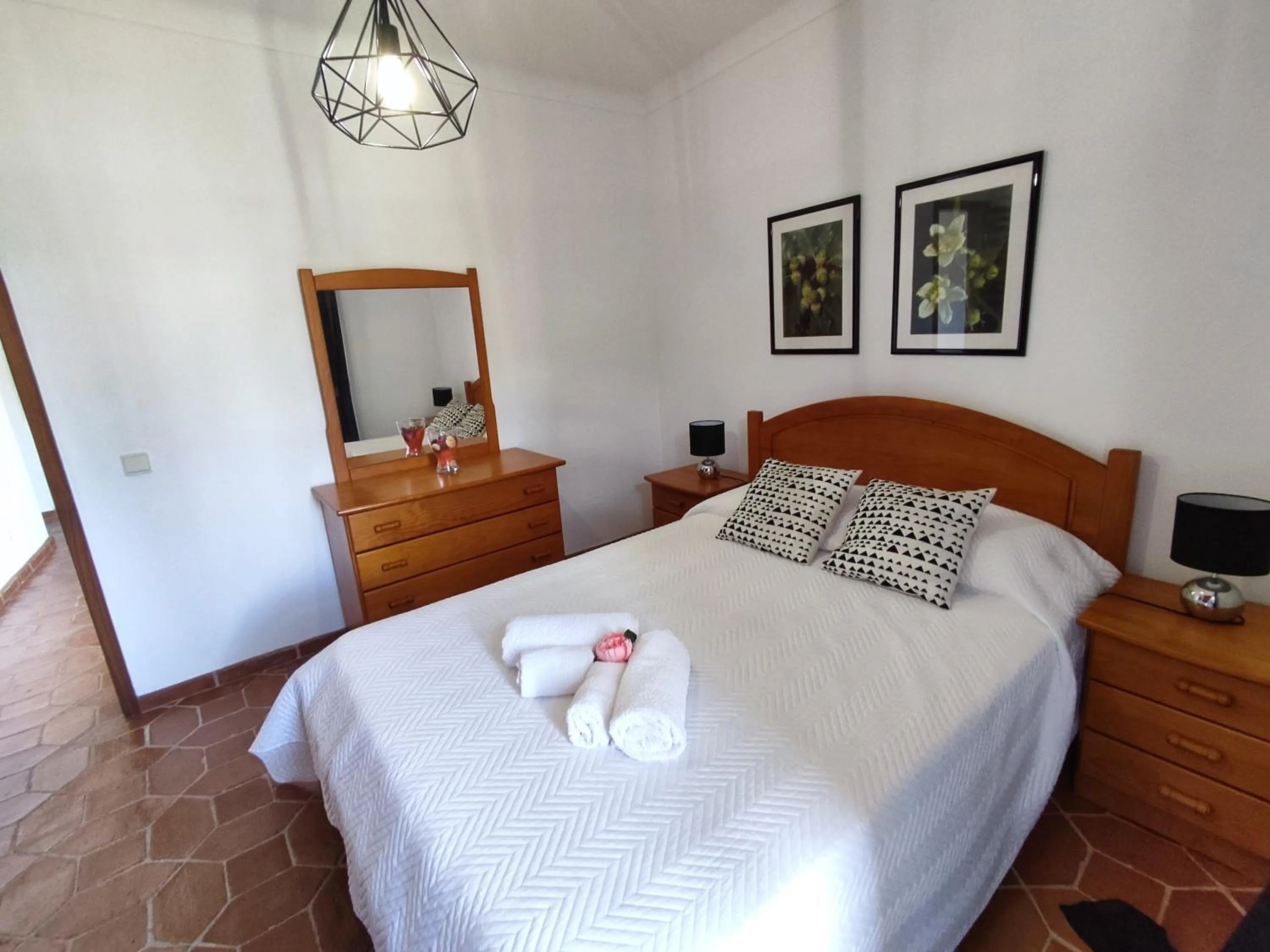 Bedroom, Bed in 51 VilaMar - Casas & Papeis