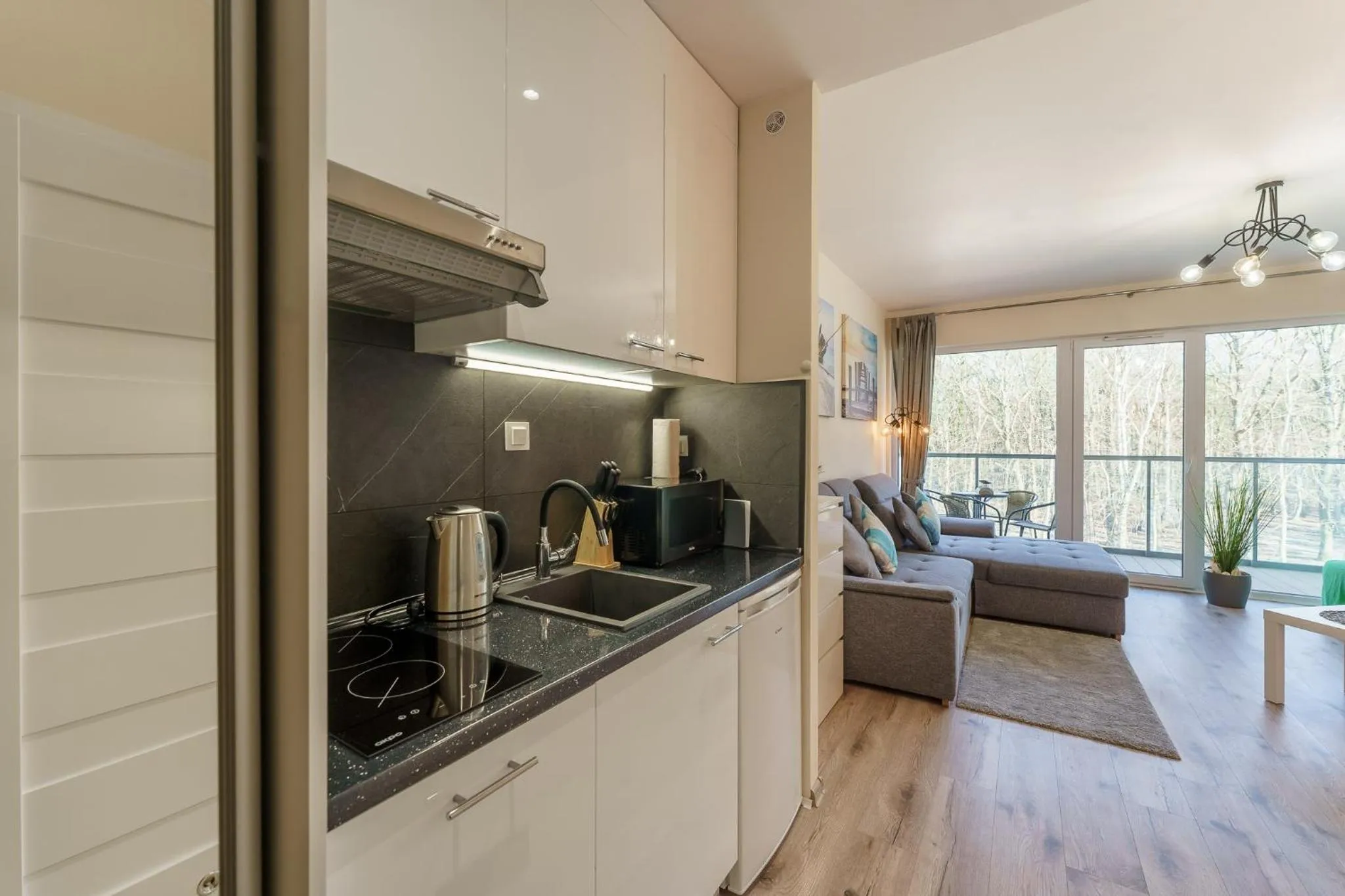 Kitchen or kitchenette in Ustronie Apartments 20 m do plaży