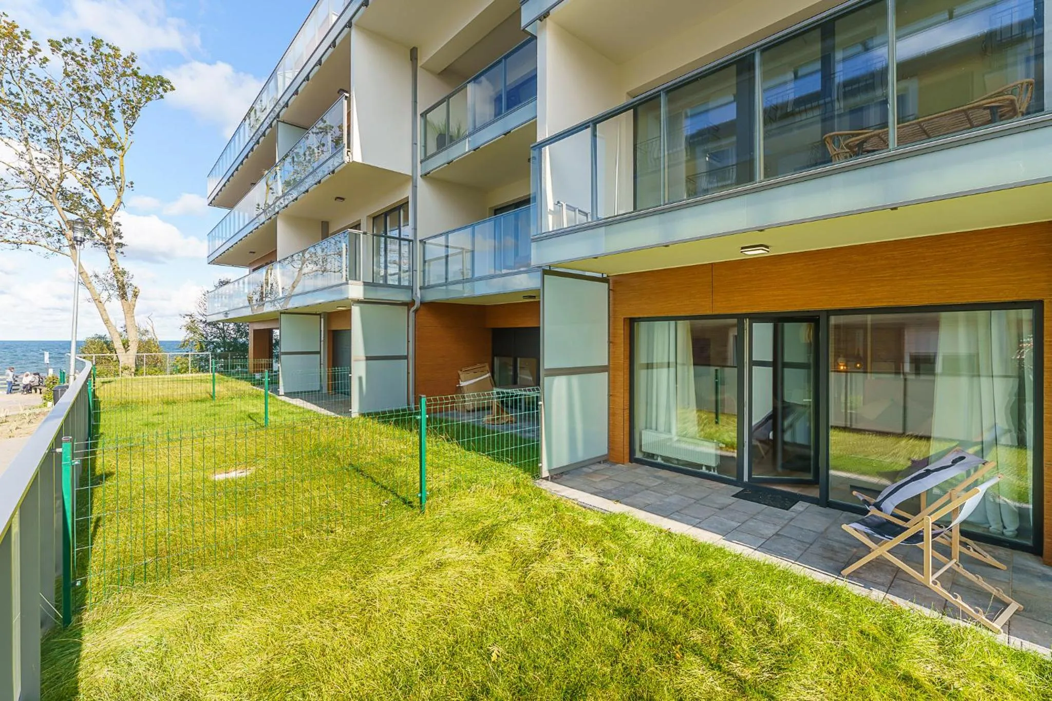 Patio in Ustronie Apartments 20 m do plaży