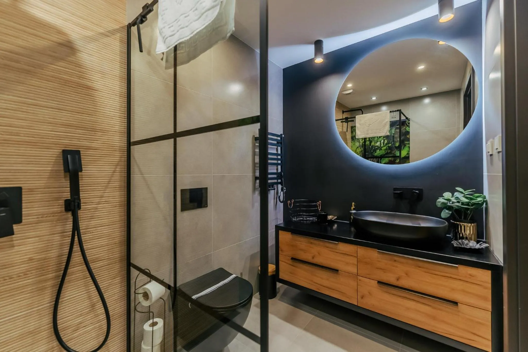 Shower in Ustronie Apartments 20 m do plaży