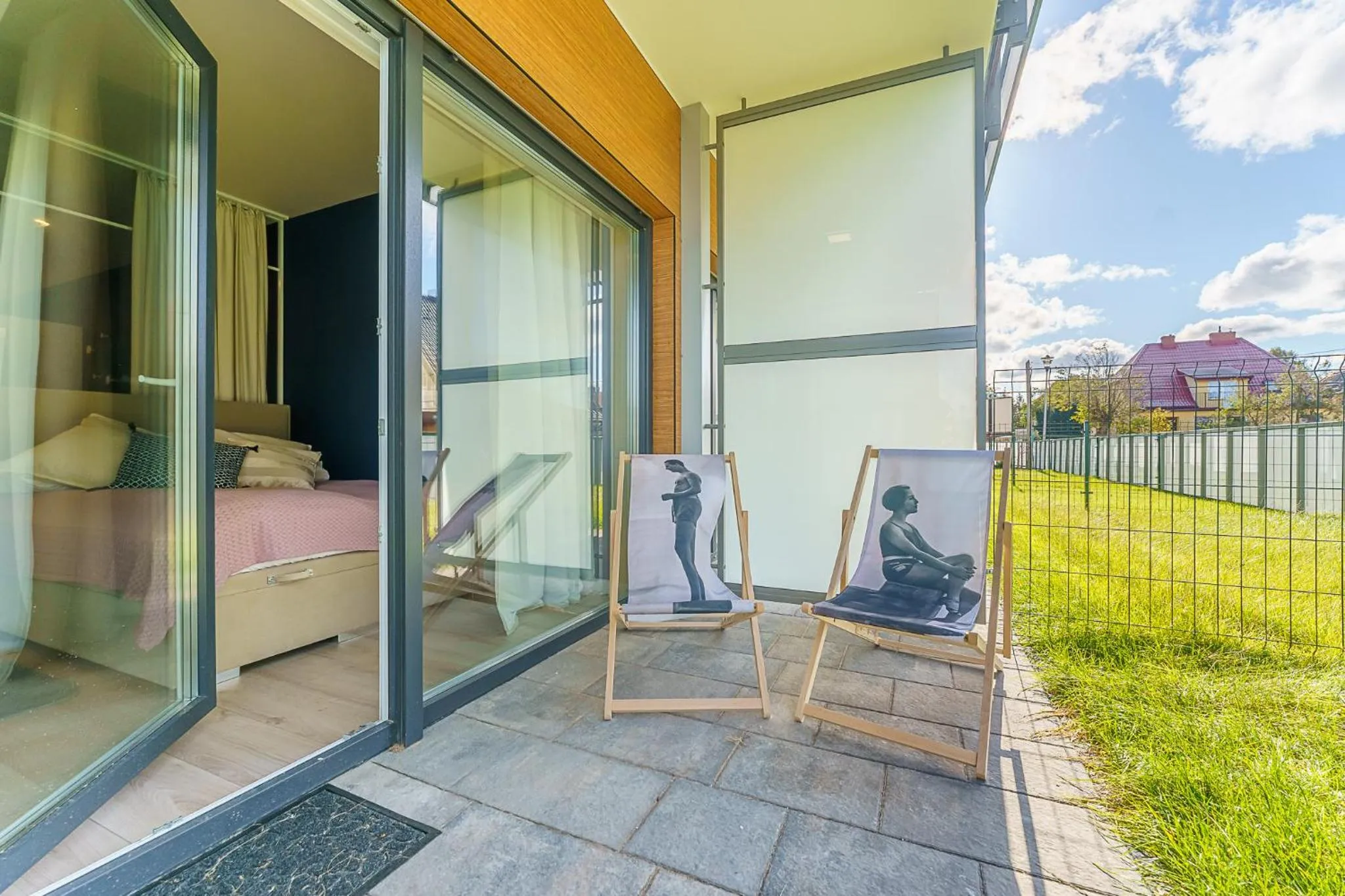 Patio in Ustronie Apartments 20 m do plaży