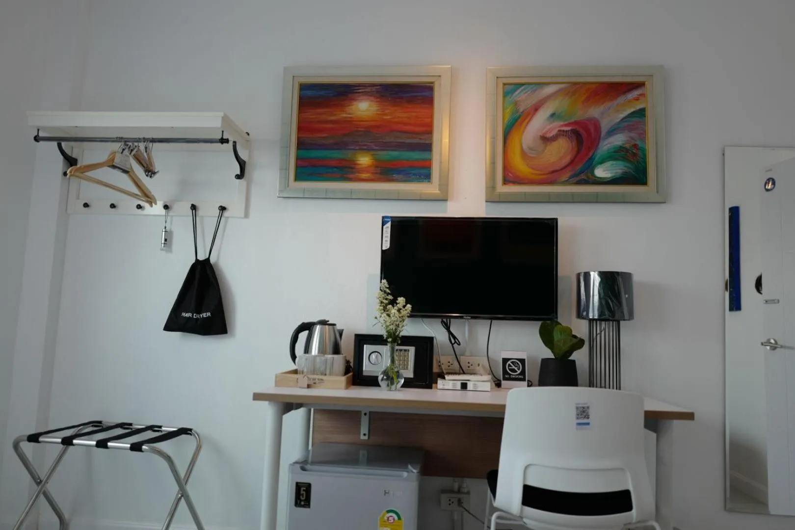 TV and multimedia in Baan Suandao Wat Arun