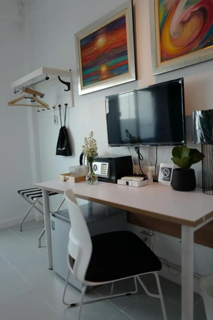 TV and multimedia in Baan Suandao Wat Arun