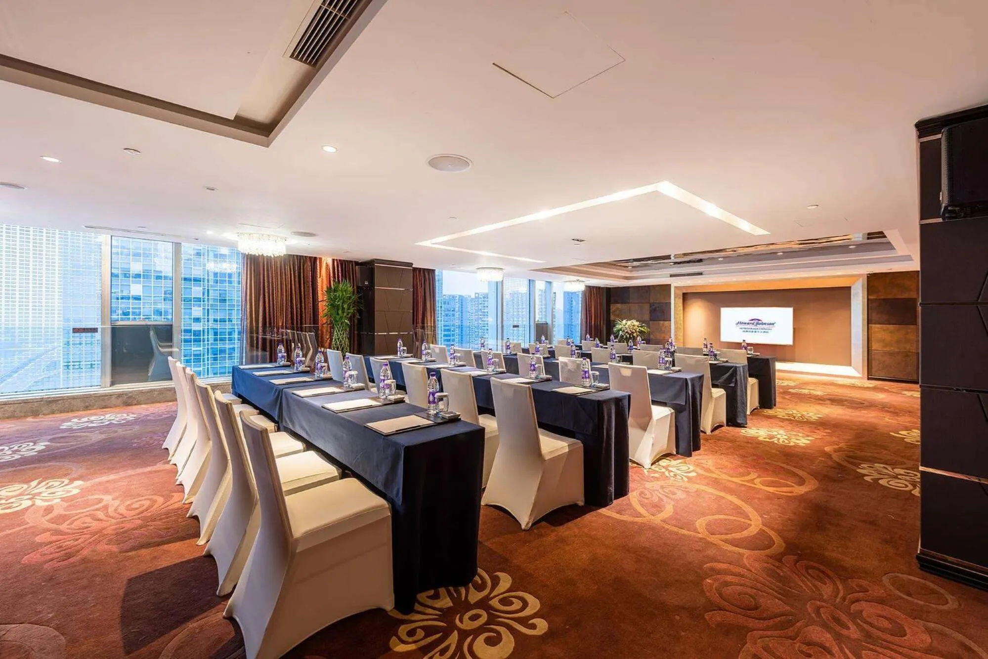 Meeting/conference room in Howard Johnson Hi - Tech Plaza Chengdu