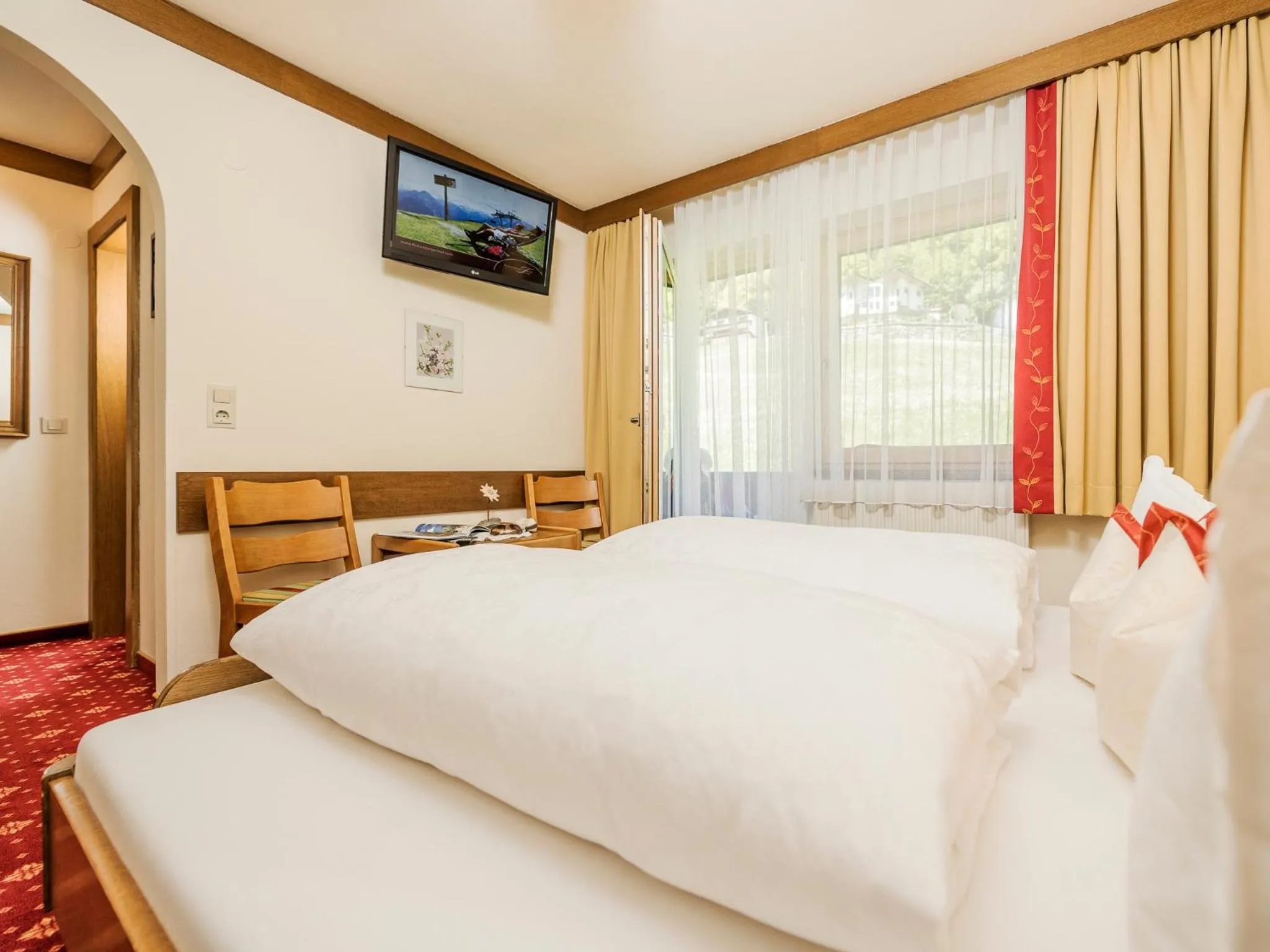 Decorative detail, Bed in Hotel Finkenbergerhof