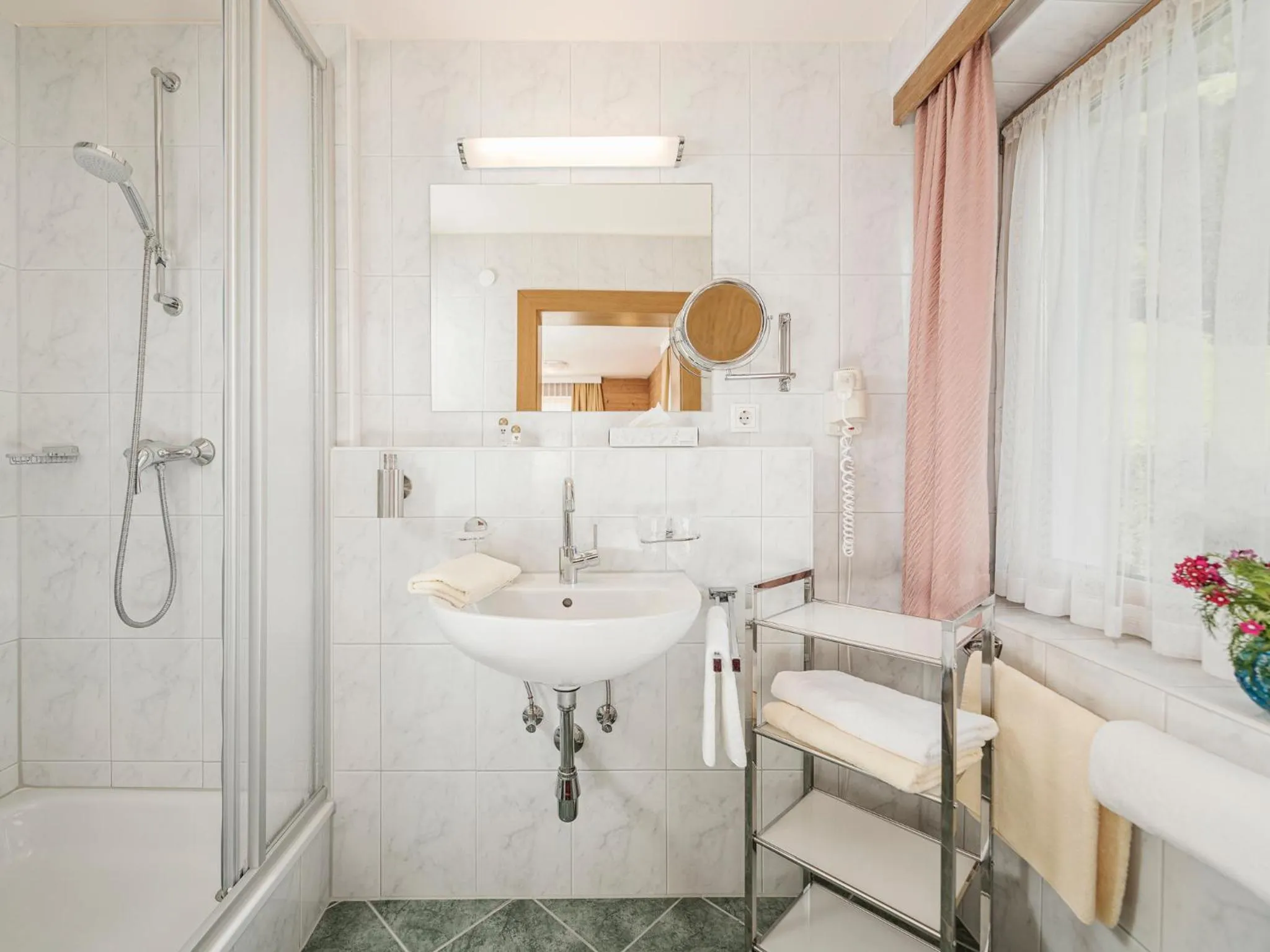 Shower in Hotel Finkenbergerhof