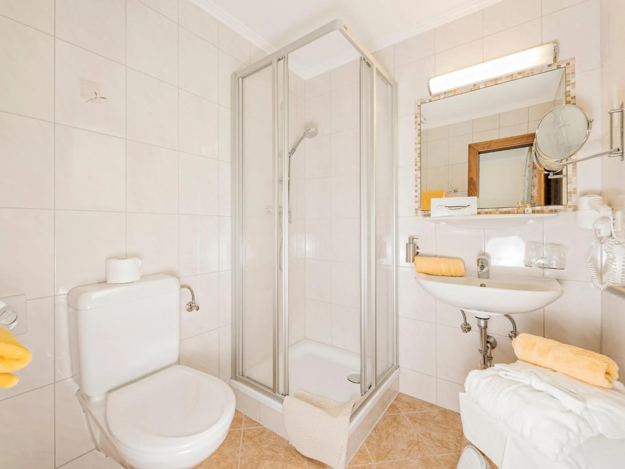 Shower in Hotel Finkenbergerhof