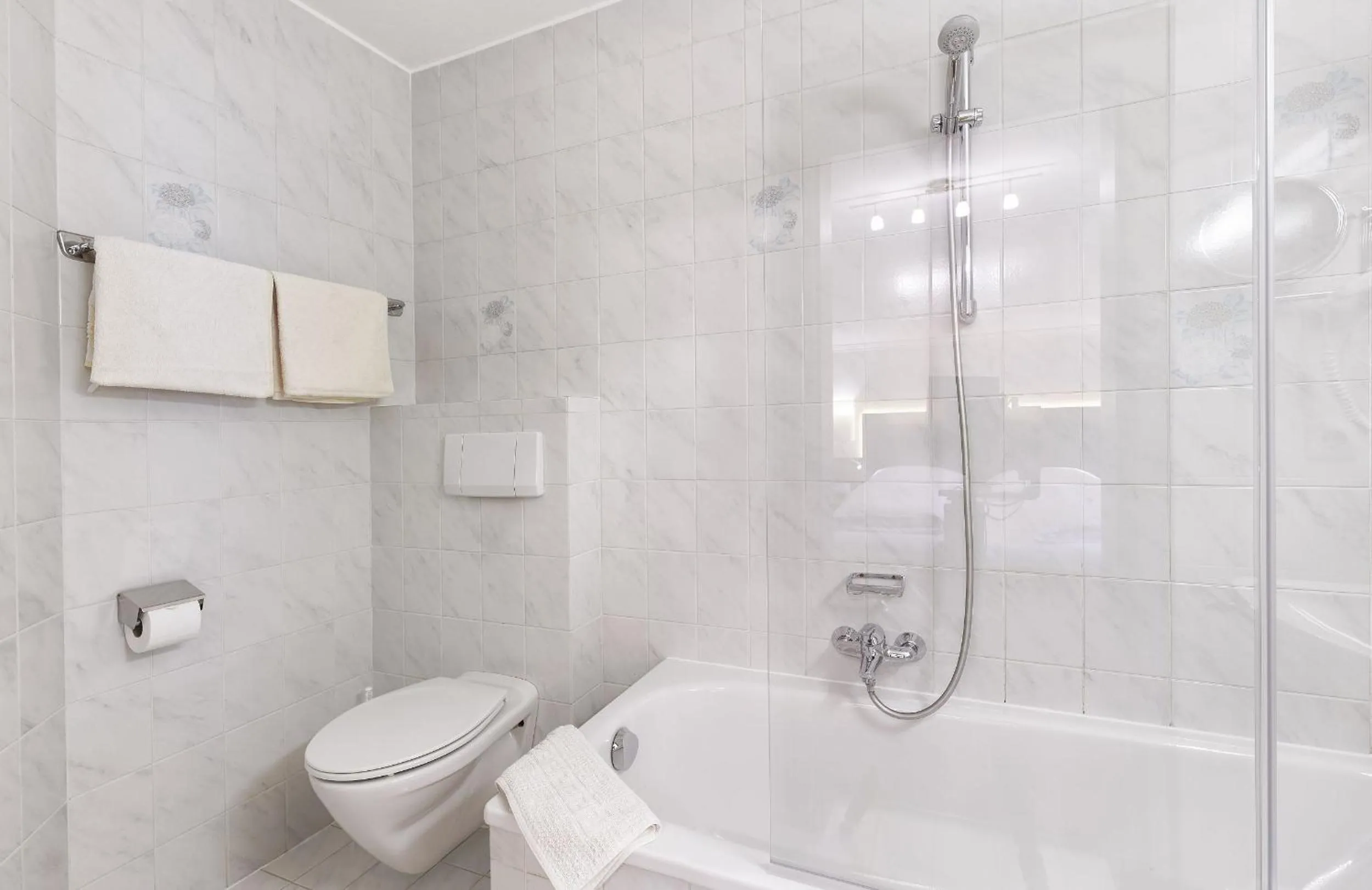 Bathroom in Hotel Finkenbergerhof