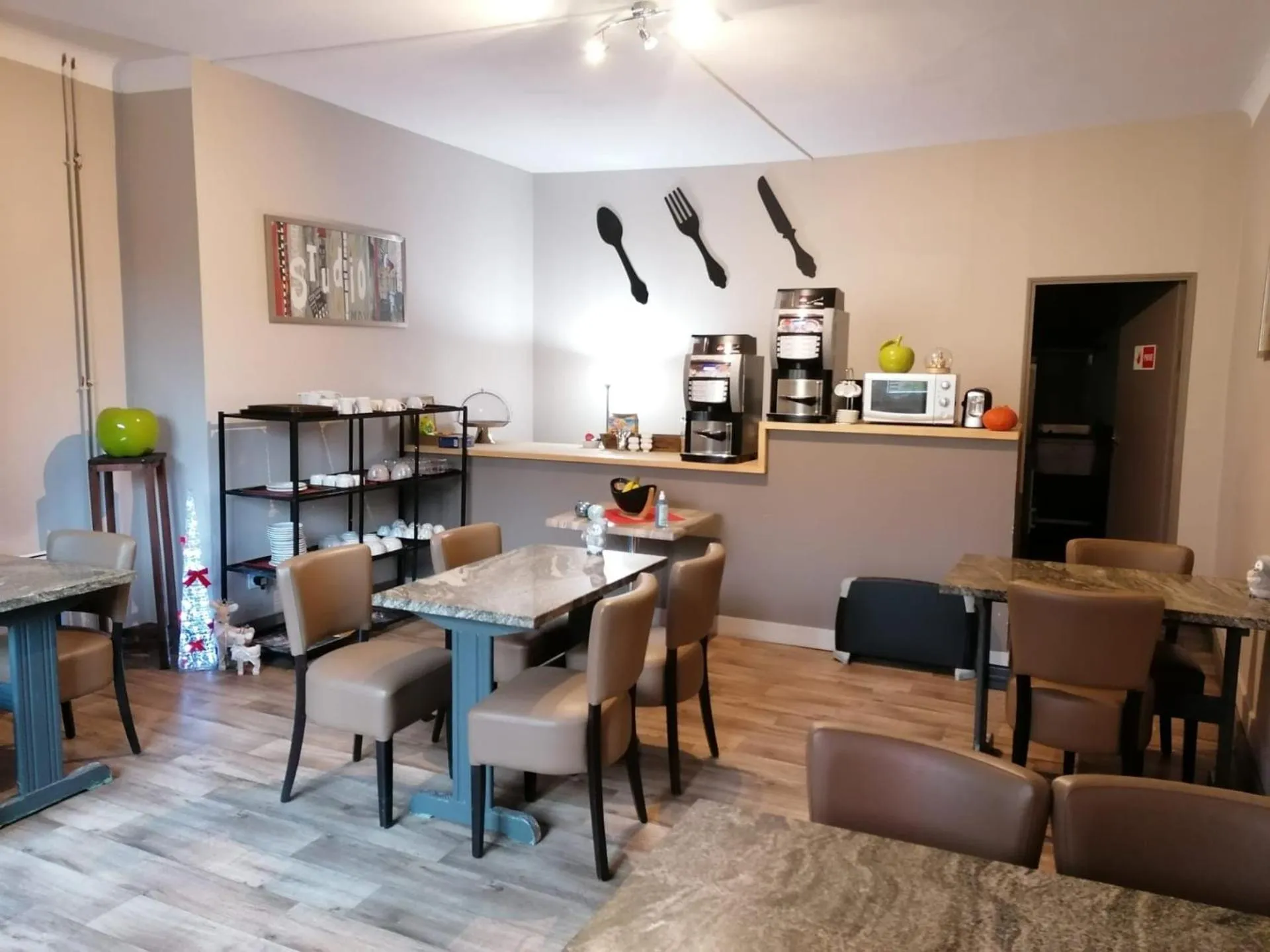 Breakfast in Hôtel de La Beauronne