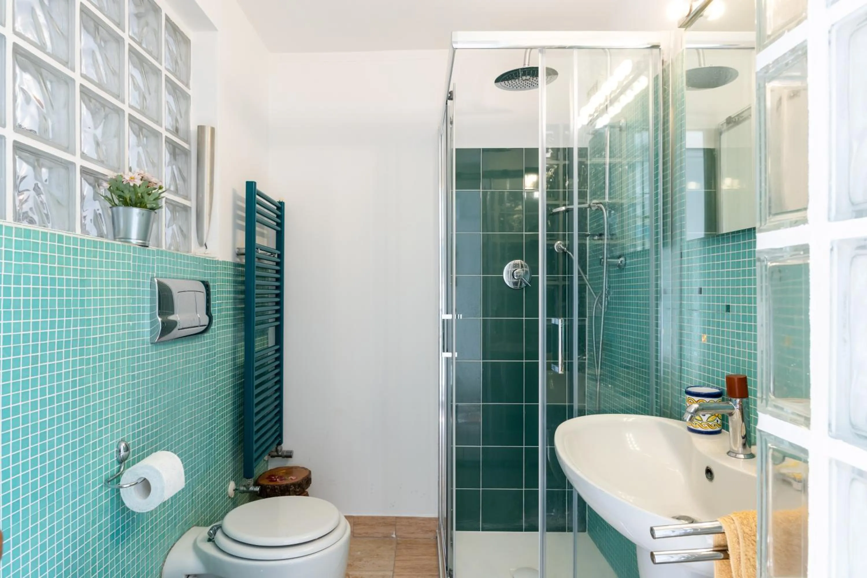 Bathroom in GuestHost - Via Etnea Cozy Apartment with Balcony