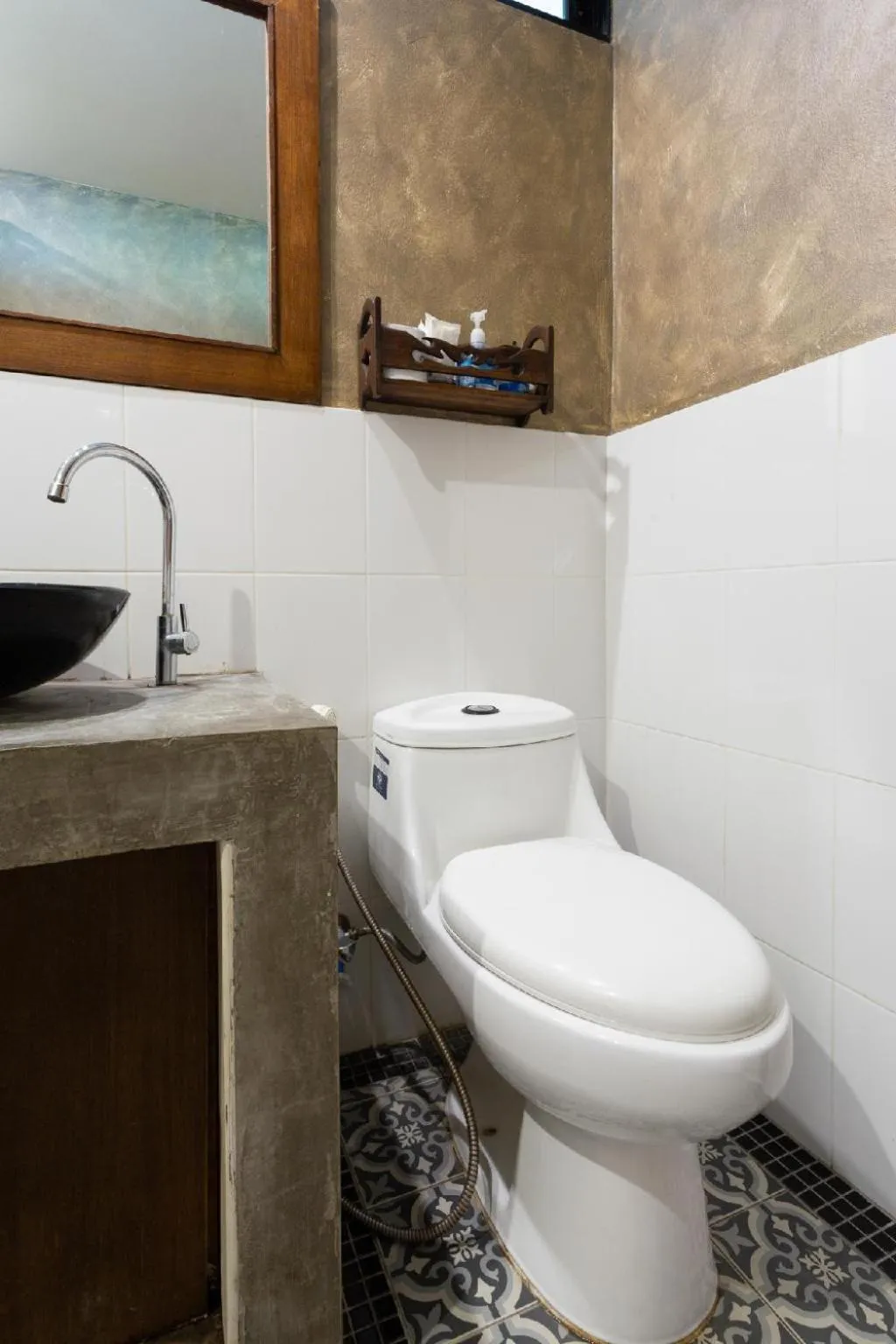 Toilet in De Nawarat Chiangmai Boutique Apartment
