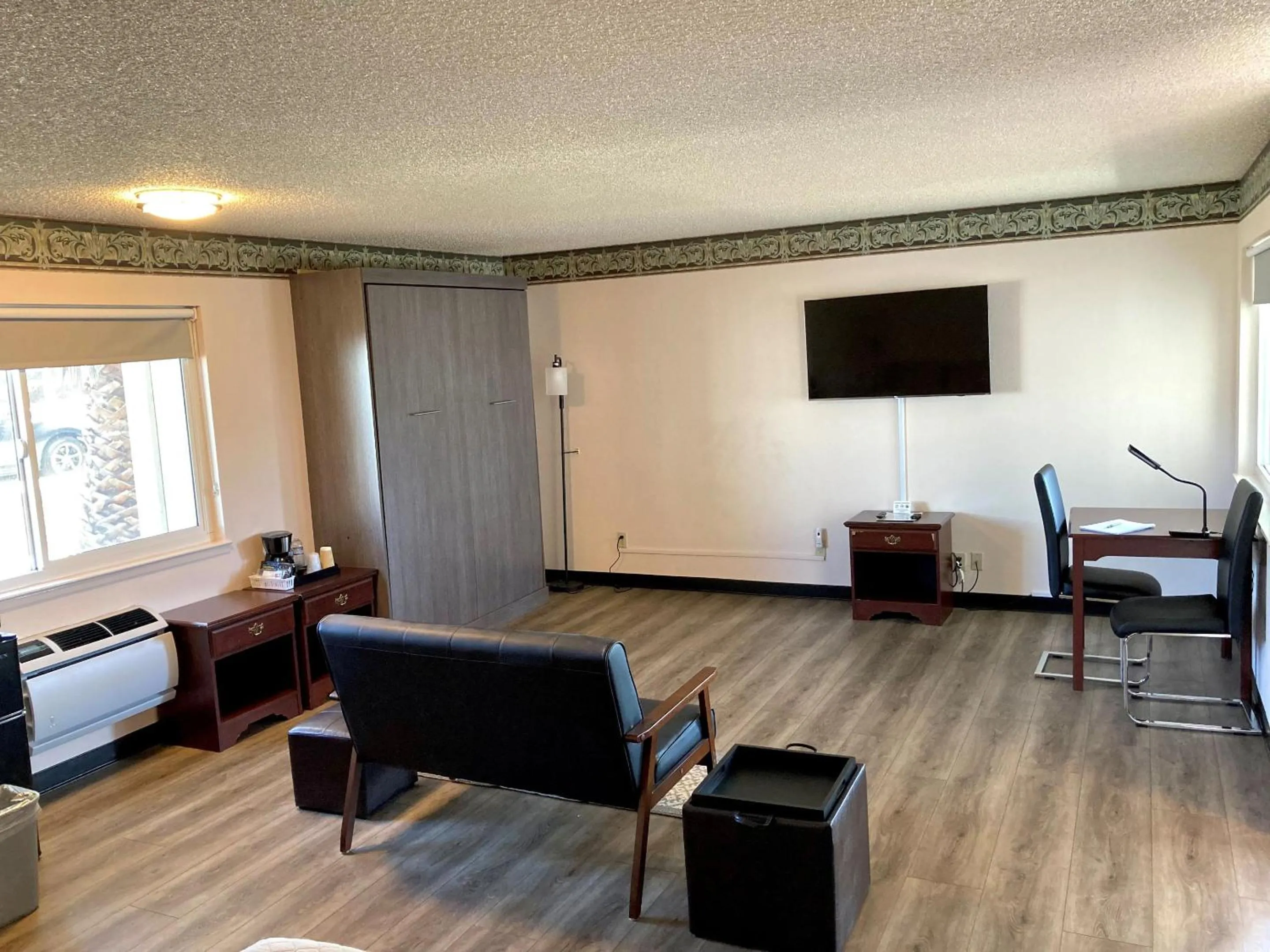 Bedroom in Coast Riders Inn