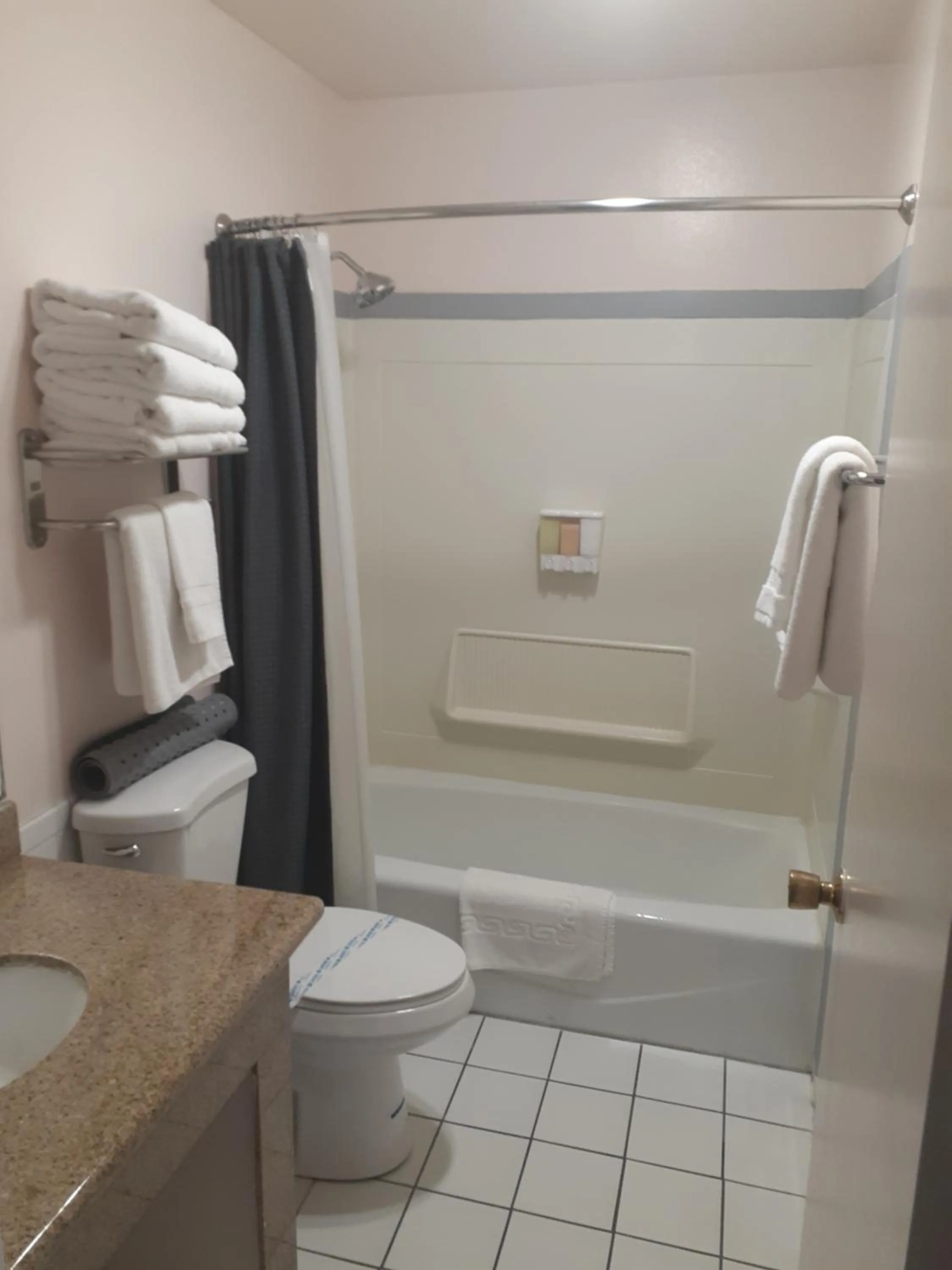 Shower in Coast Riders Inn