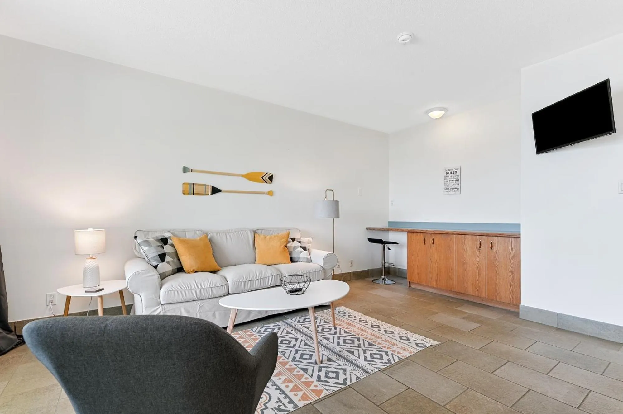 Living room in Baptiste Lake Lodge