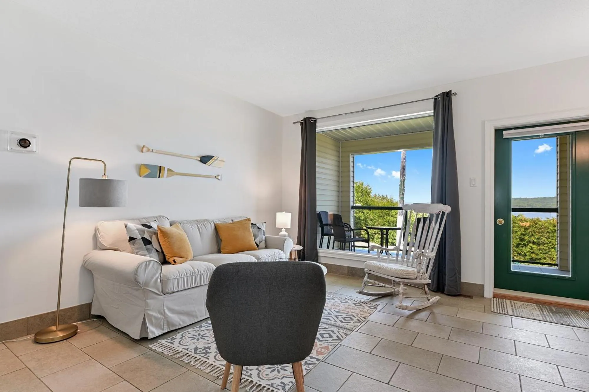 Living room in Baptiste Lake Lodge