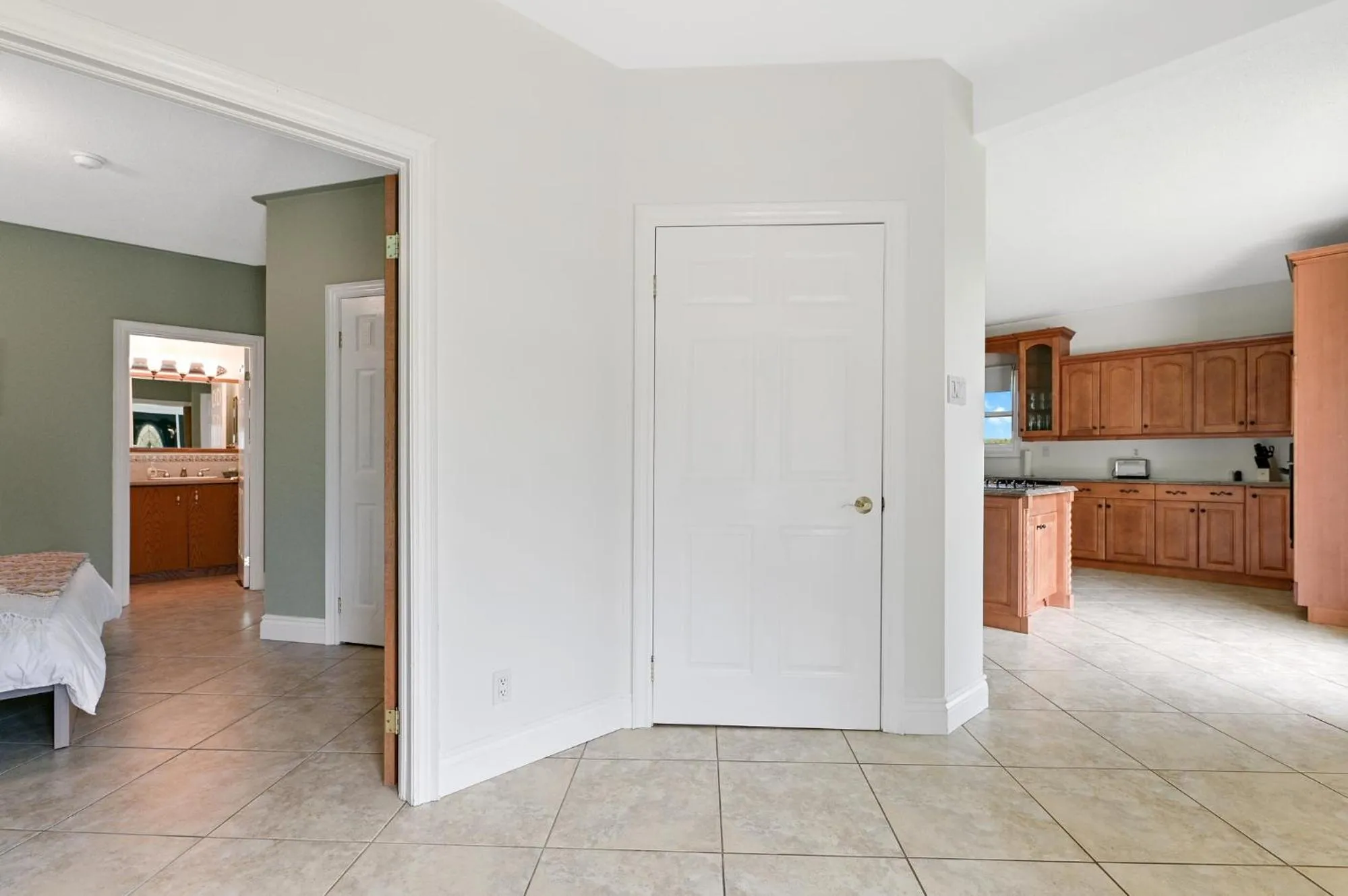 Facade/entrance in Baptiste Lake Lodge