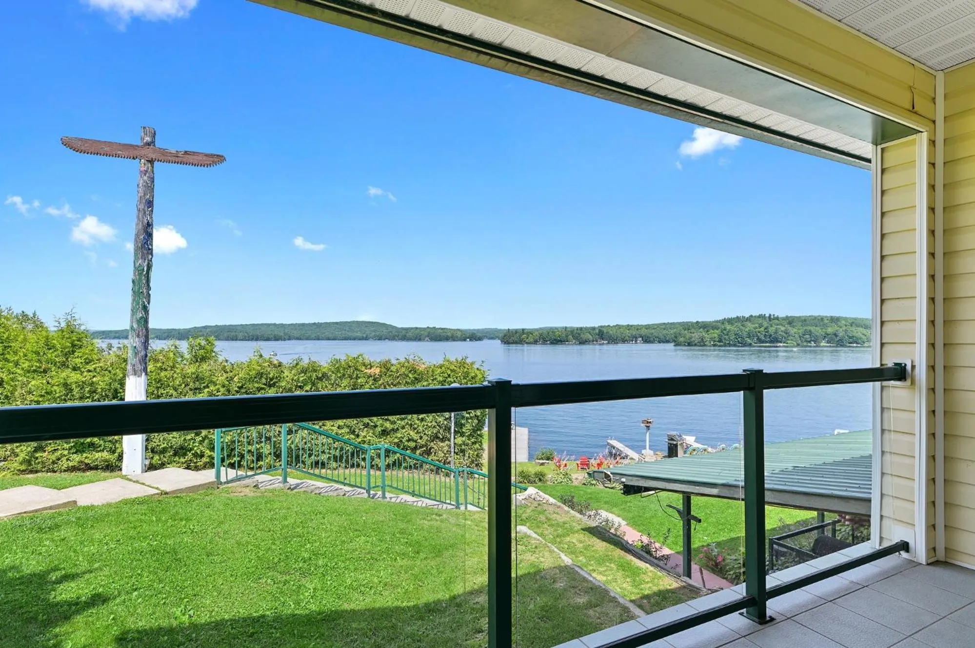 Balcony/Terrace in Baptiste Lake Lodge