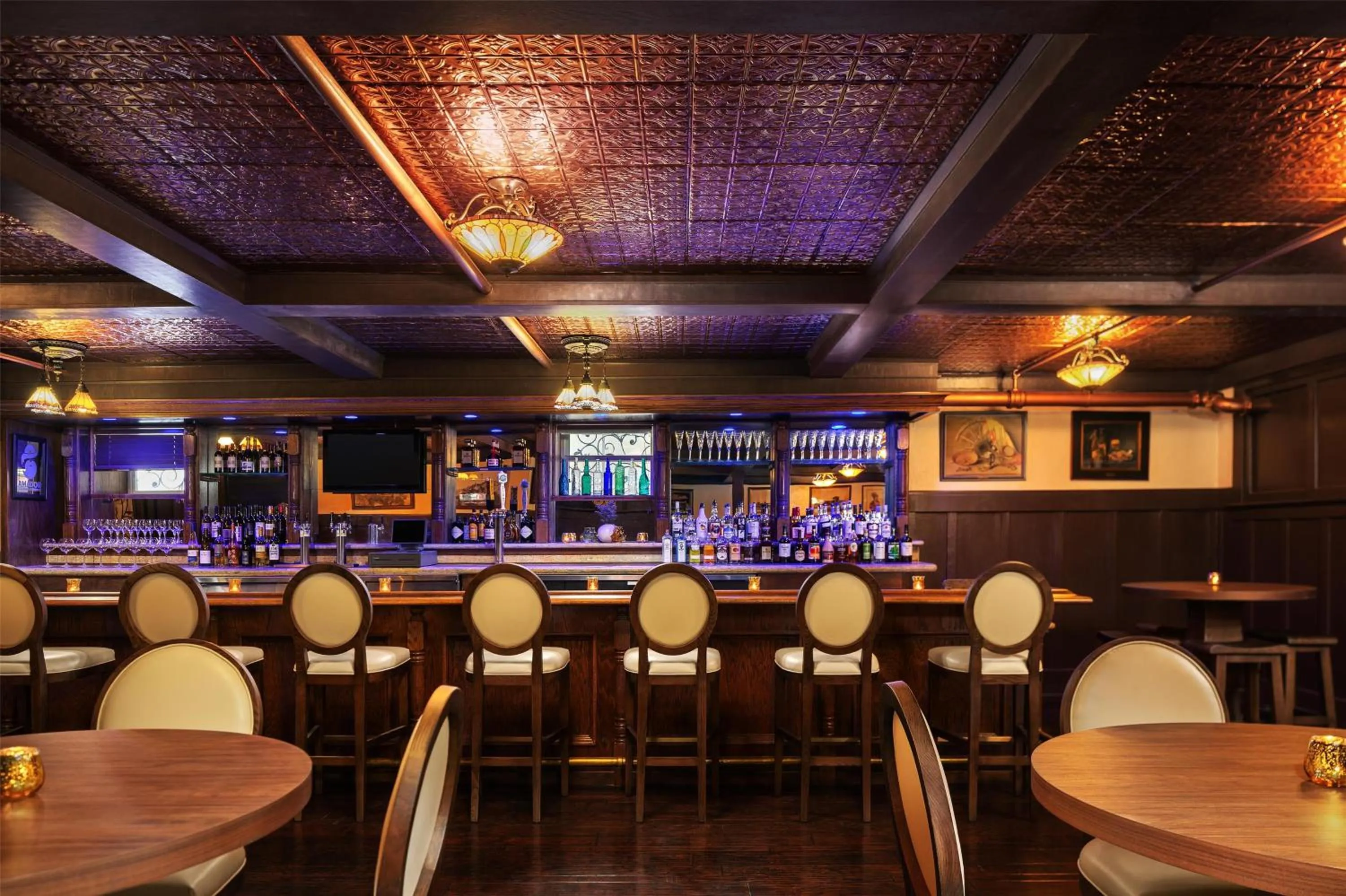 Lounge or bar in National Hotel Jackson, Tapestry Collection by Hilton