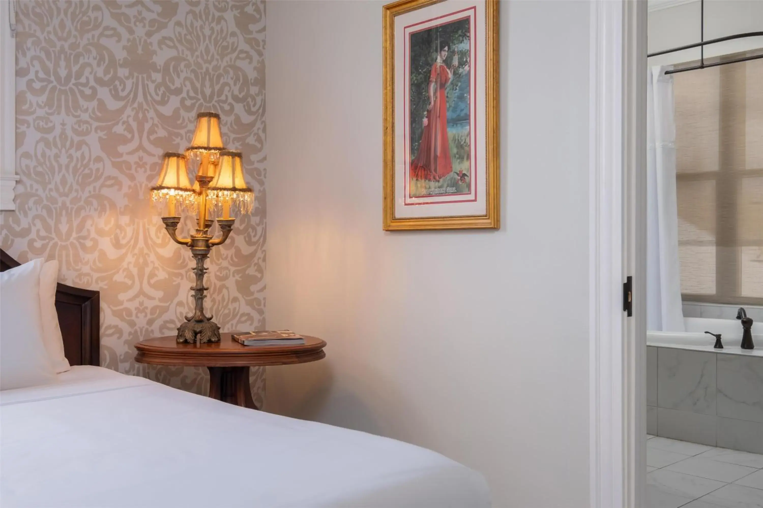 Deluxe King Room with Bath Tub in National Hotel Jackson, Tapestry Collection by Hilton Deluxe King Room with Bath Tub in National Hotel Jackson, Tapestry Collection by Hilton