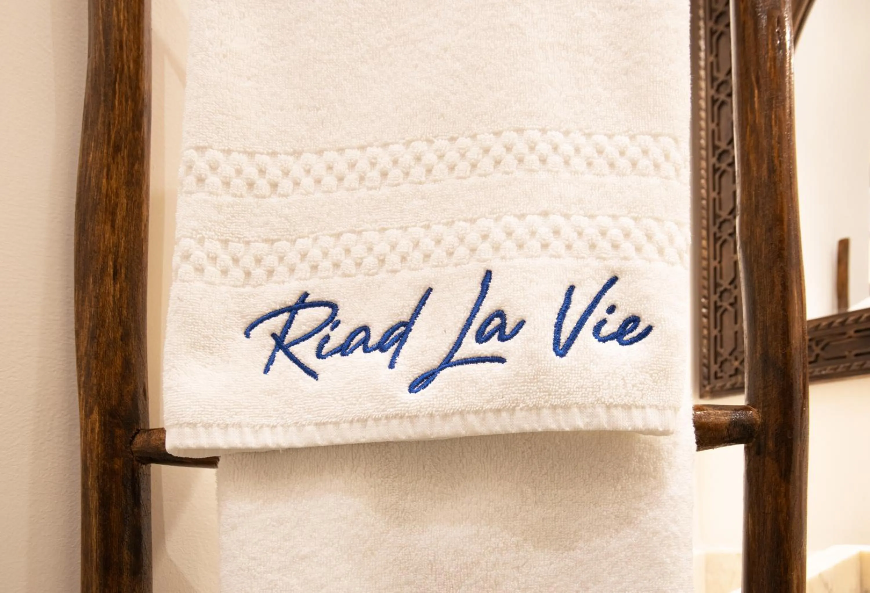 Shower in Riad La Vie