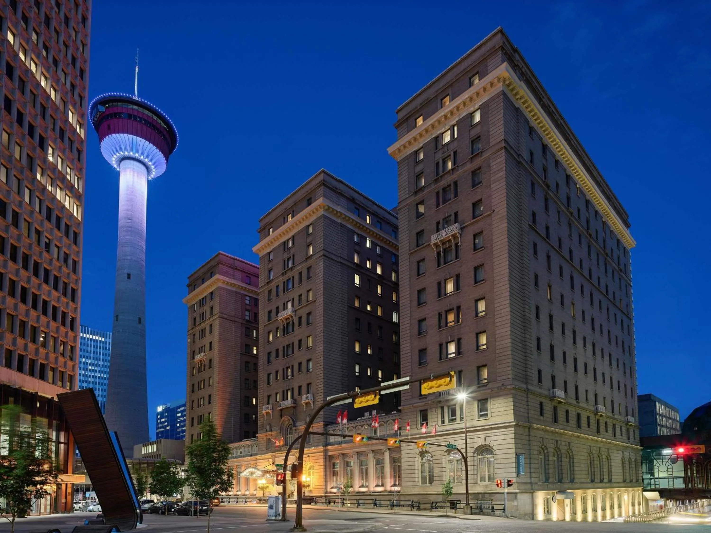 Property building in Fairmont Palliser