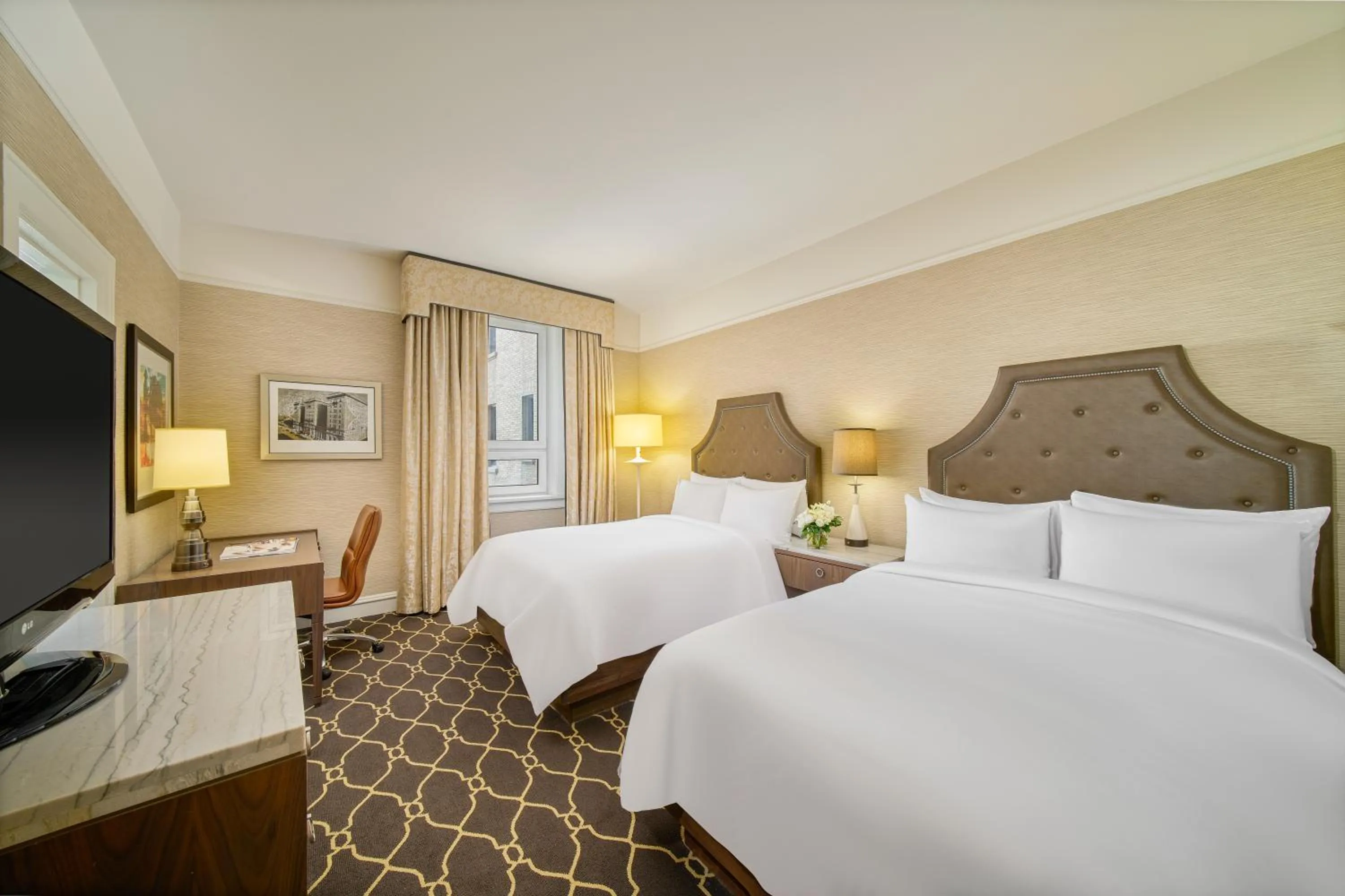 Bed in Fairmont Palliser