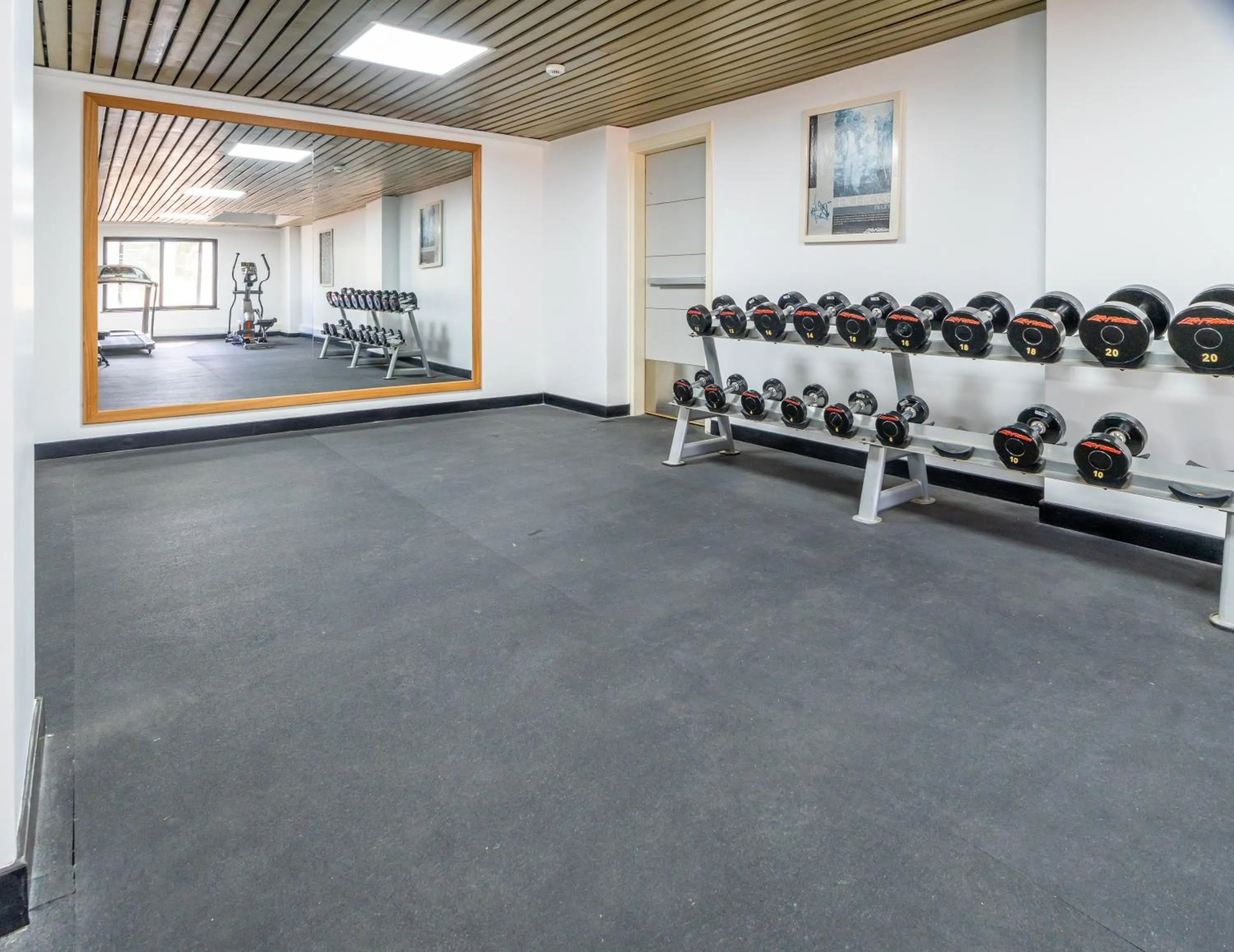 Fitness centre/facilities in Sarova Imperial Hotel