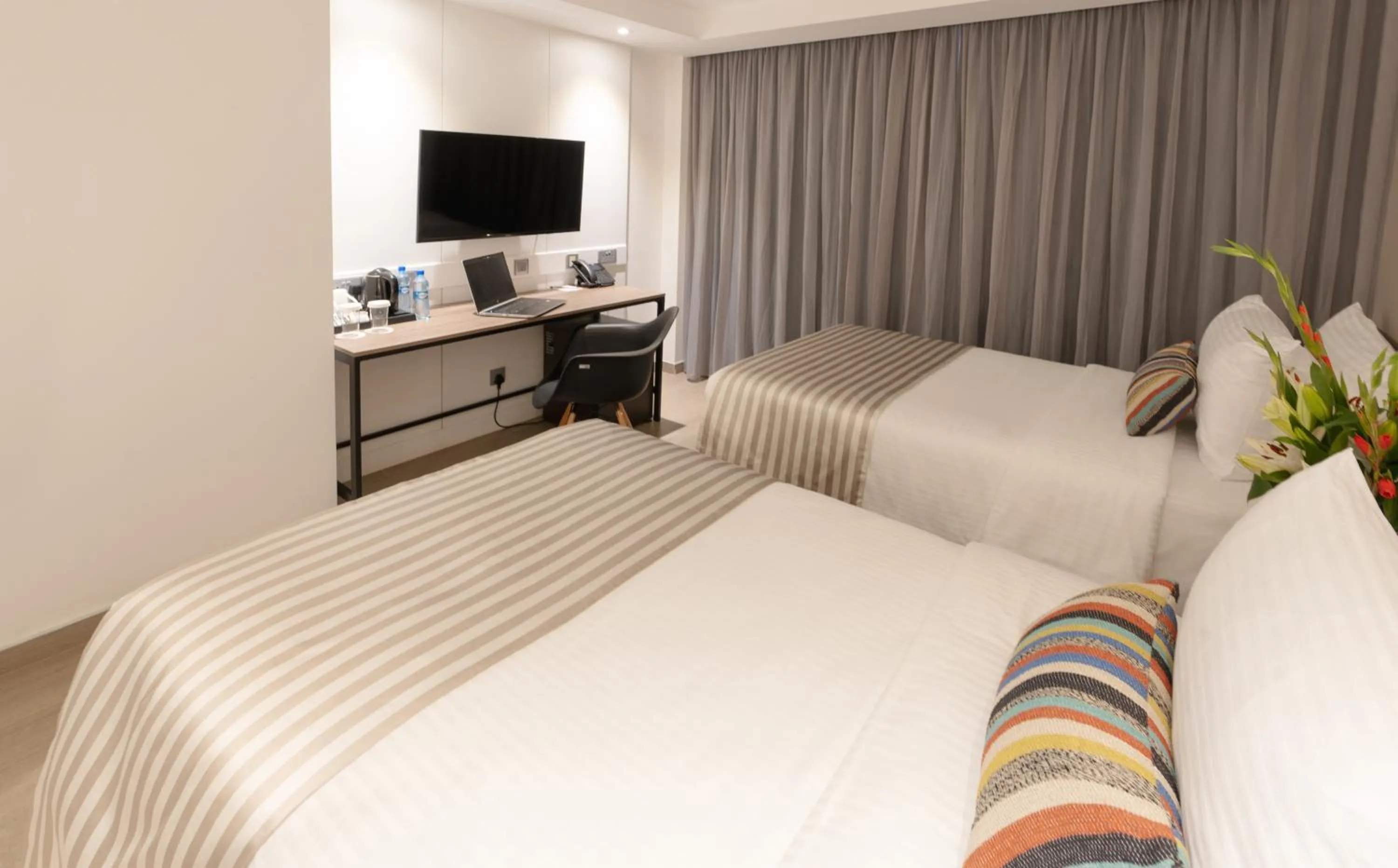 Bed in Sarova Imperial Hotel