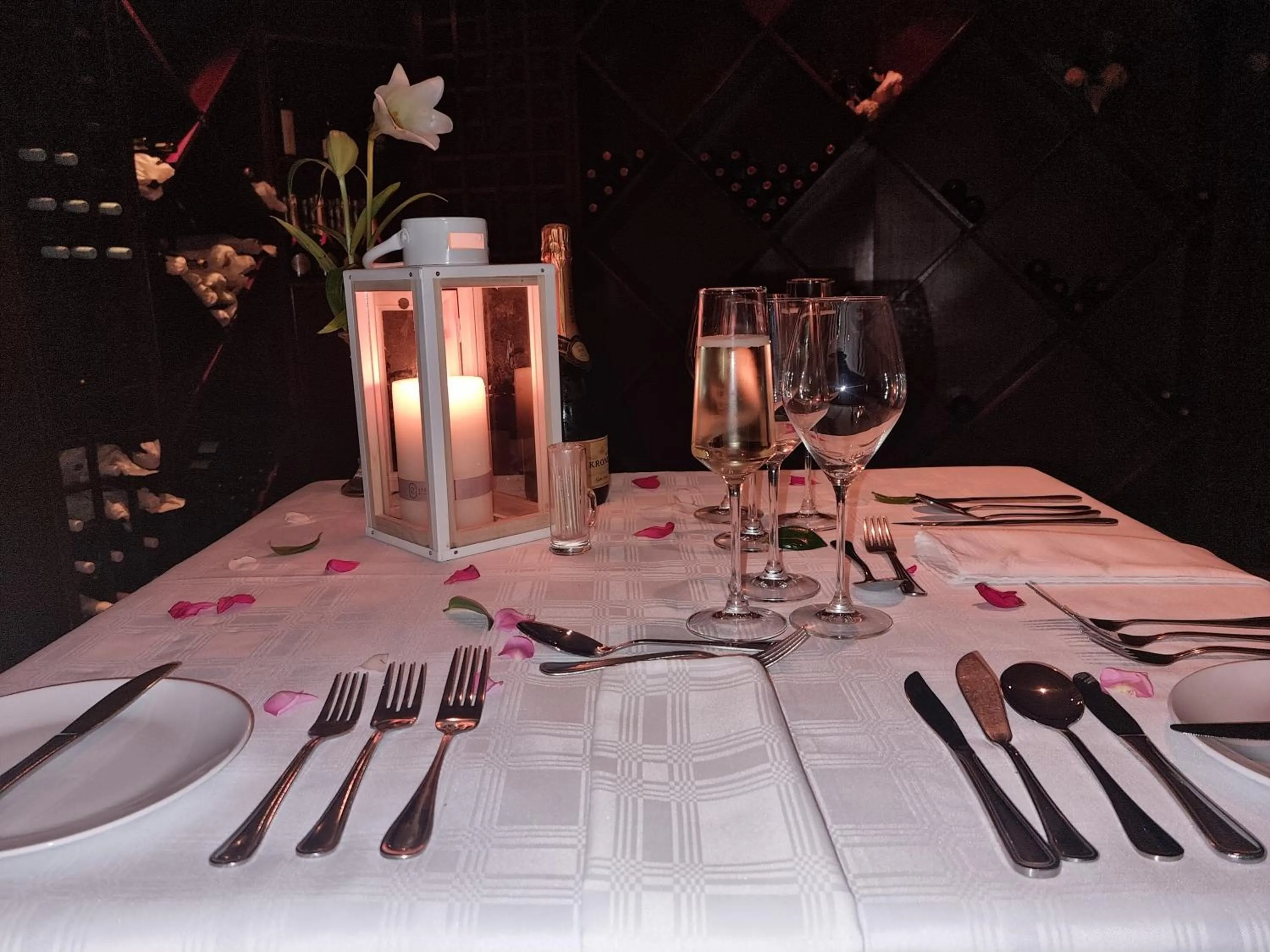 Dinner in Budmarsh Country Lodge